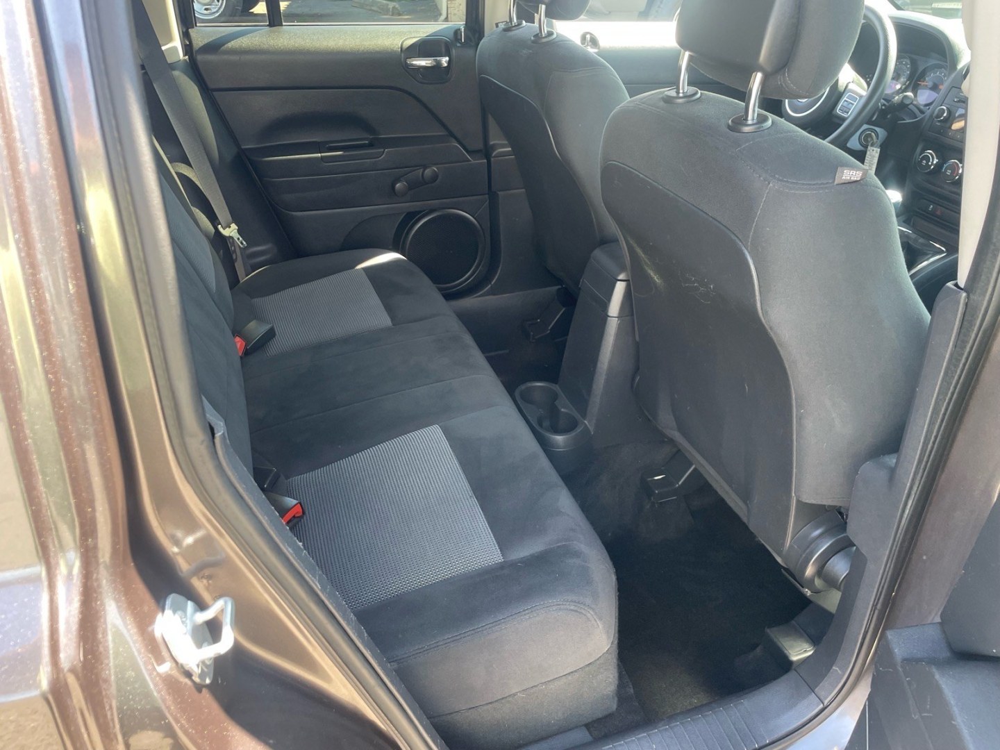 2015 Billet Silver Metallic Clear Coat Jeep Patriot Sport (1C4NJPBB5FD) with an 2.4L 2.4L I4 172hp 165ft. lbs. Sequential Multiport Fuel Injection engine, 5-Speed Manual transmission, located at 800 Riverside Ave, Roseville, CA, 95678, 916-773-4549 & Toll Free: 866-719-4393, 38.732265, -121.291039 - SPORT LOW MILES MANUAL TRANSMISSION- Photo#11