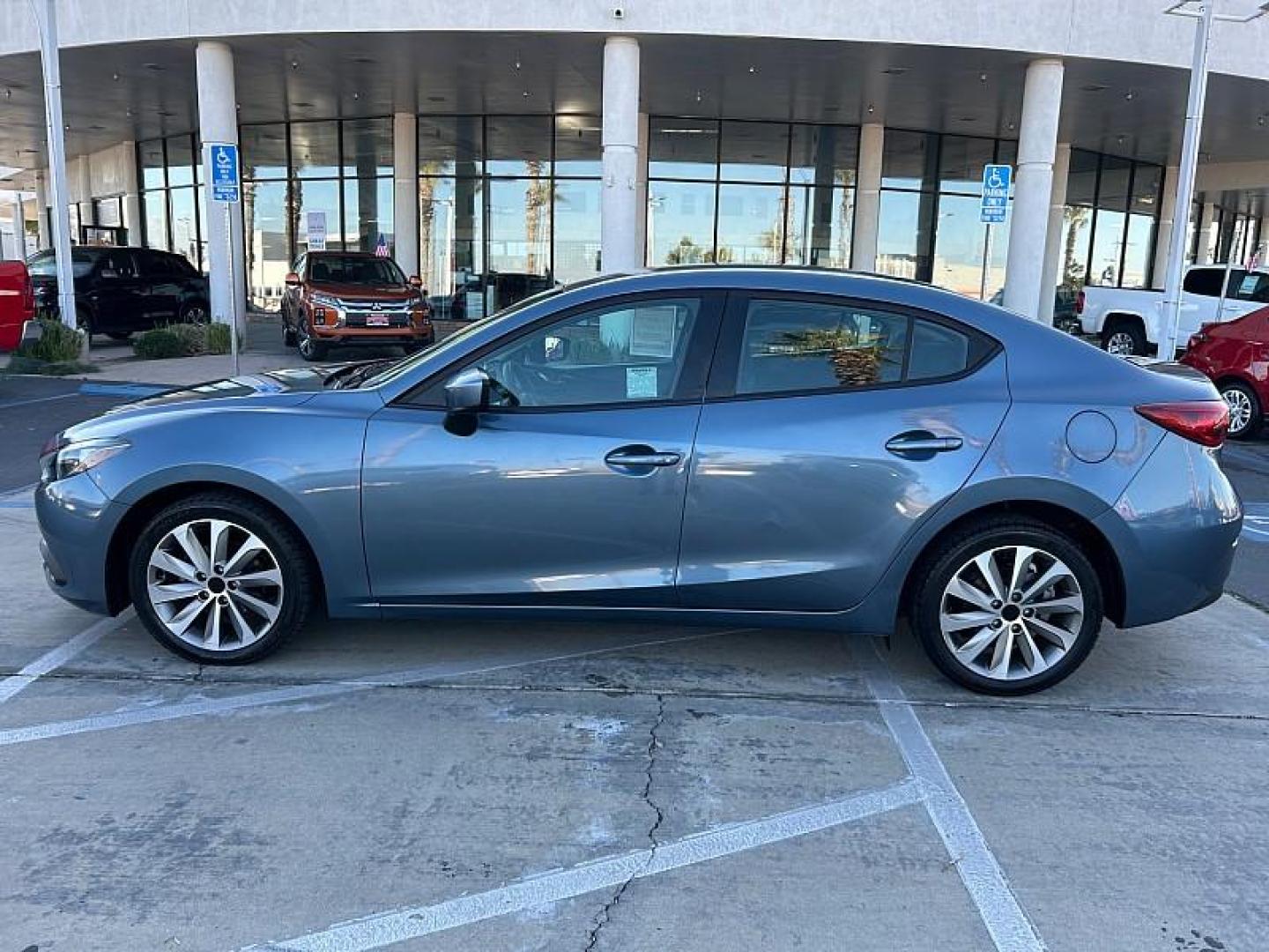 2015 BLUE Mazda Mazda3 (3MZBM1U71FM) with an 4-Cyl SKYACTIV-G 2.0L engine, Auto 6-Spd SKYACTIV-Drv transmission, located at 412 Auto Vista Drive, Palmdale, 93551, (661) 945-0620, 34.592636, -118.136681 - Photo#3