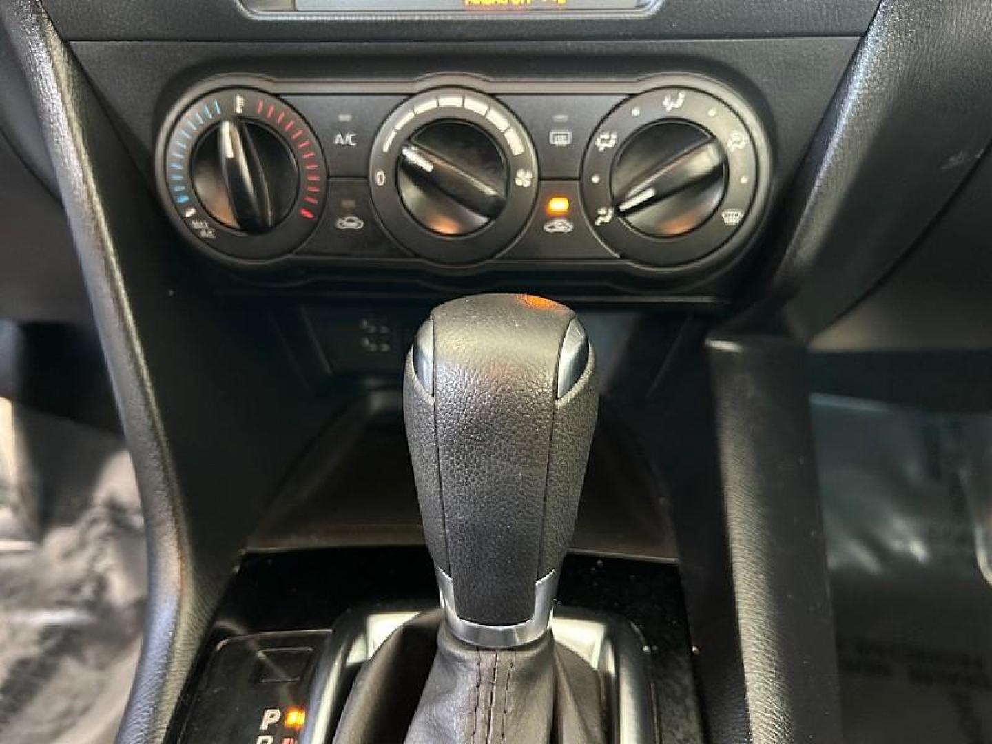 2015 BLUE Mazda Mazda3 (3MZBM1U71FM) with an 4-Cyl SKYACTIV-G 2.0L engine, Auto 6-Spd SKYACTIV-Drv transmission, located at 412 Auto Vista Drive, Palmdale, 93551, (661) 945-0620, 34.592636, -118.136681 - Photo#23