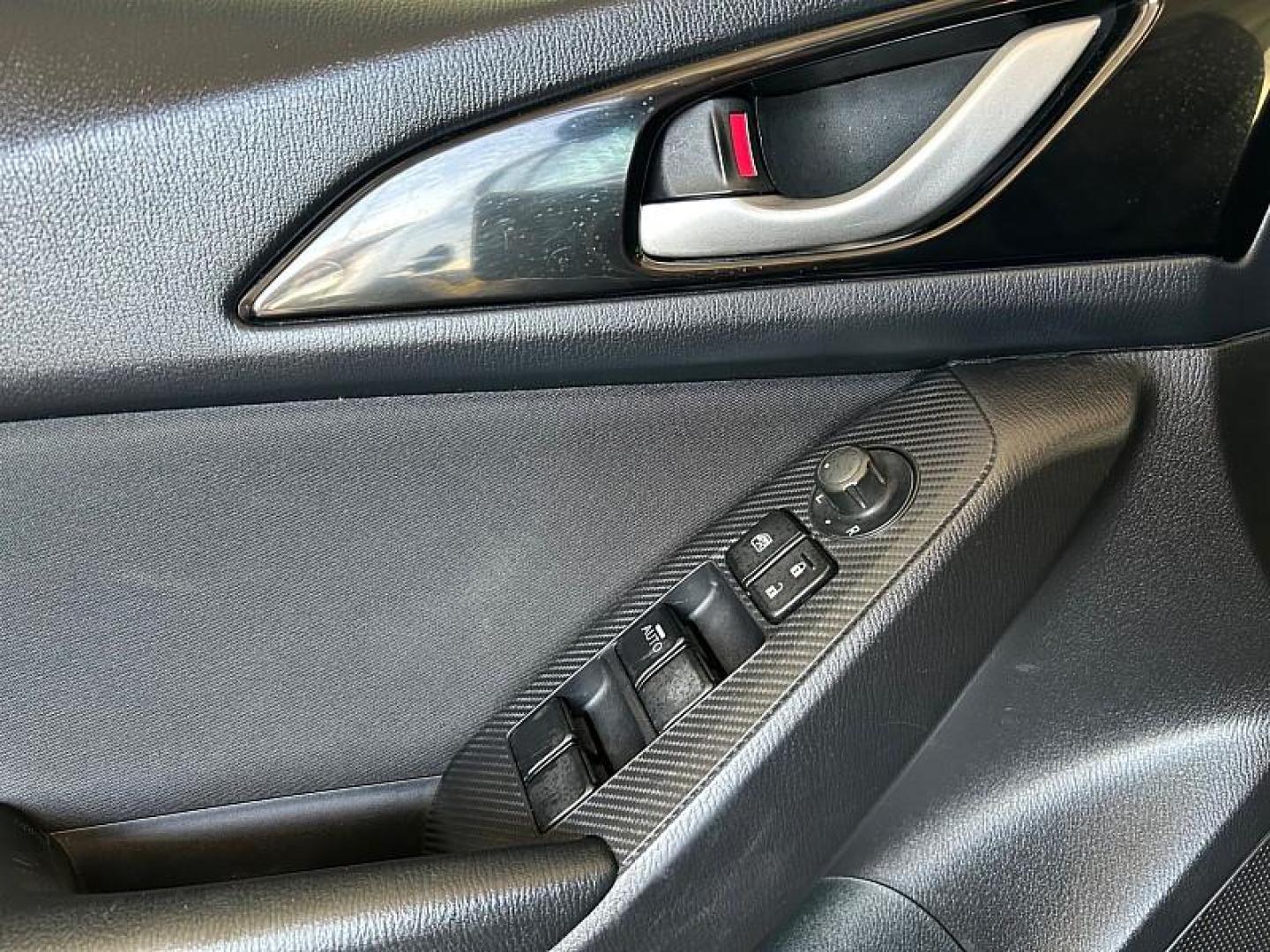 2015 BLUE Mazda Mazda3 (3MZBM1U71FM) with an 4-Cyl SKYACTIV-G 2.0L engine, Auto 6-Spd SKYACTIV-Drv transmission, located at 412 Auto Vista Drive, Palmdale, 93551, (661) 945-0620, 34.592636, -118.136681 - Photo#30