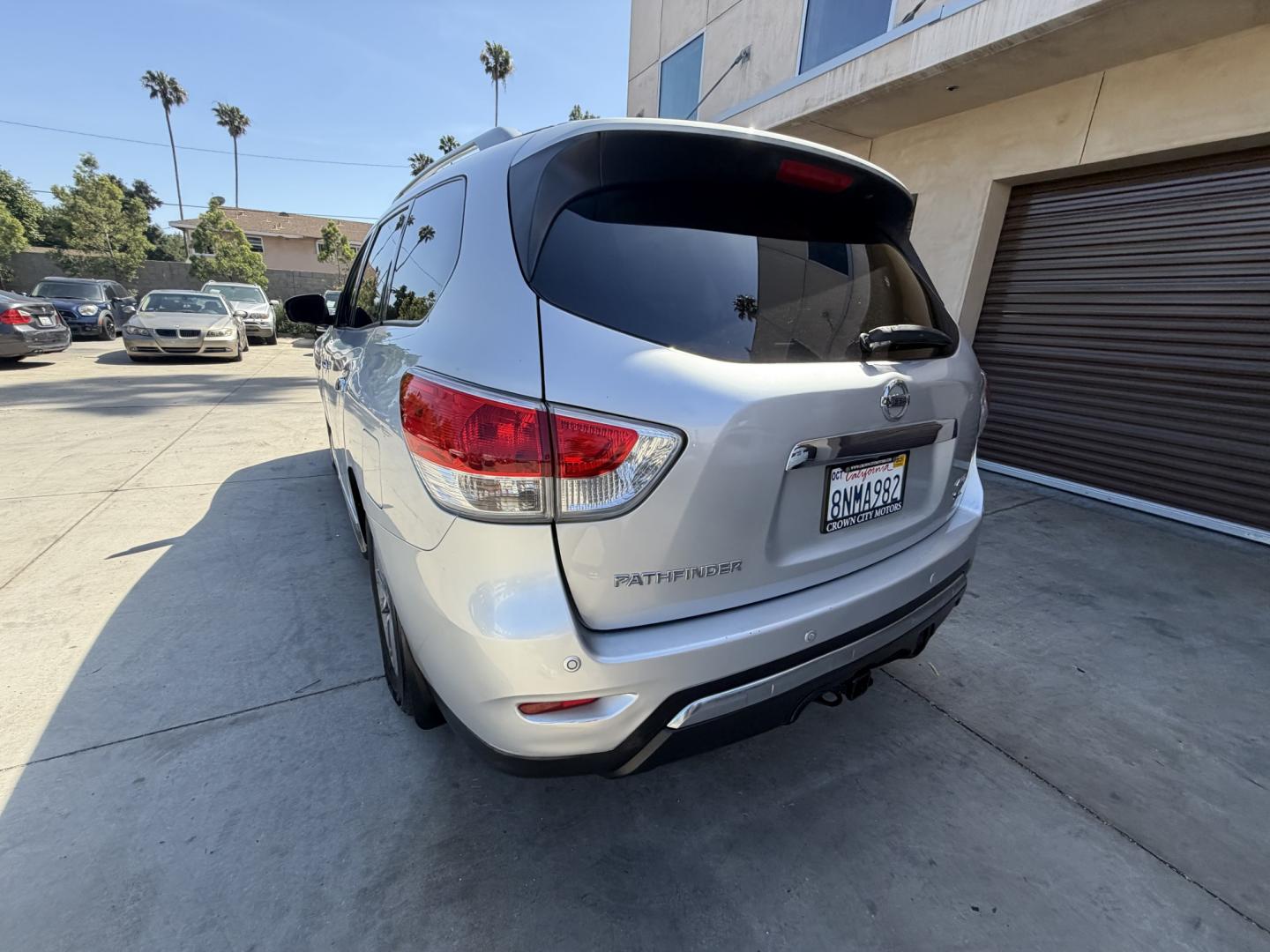 2015 Silver Nissan Pathfinder (5N1AR2MM6FC) , AUTOMATIC transmission, located at 30 S. Berkeley Avenue, Pasadena, CA, 91107, (626) 248-7567, 34.145447, -118.109398 - Crown City Motors is a used “Buy Here Pay Here” car dealer in Pasadena CA. “Buy Here Pay Here” financing, means that when you purchase your vehicle from our dealership, that you make the payments to the dealership as well. We do not need the banks approval to get you approved for a used auto - Photo#9