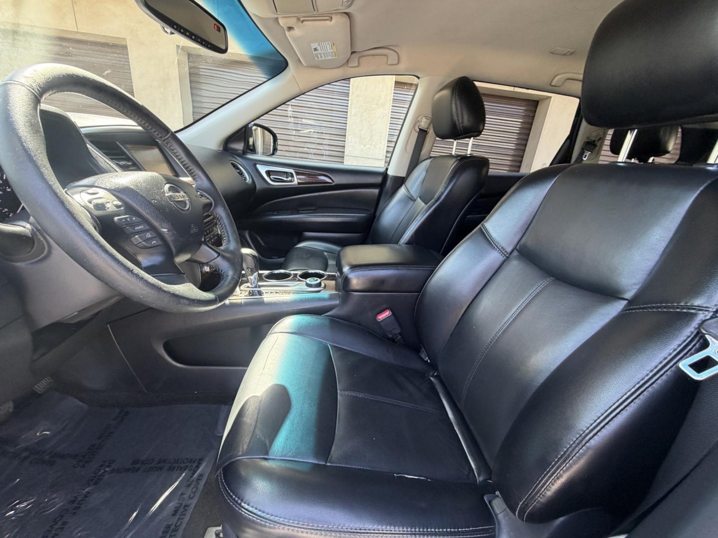 2015 Silver Nissan Pathfinder (5N1AR2MM6FC) , AUTOMATIC transmission, located at 30 S. Berkeley Avenue, Pasadena, CA, 91107, (626) 248-7567, 34.145447, -118.109398 - Crown City Motors is a used “Buy Here Pay Here” car dealer in Pasadena CA. “Buy Here Pay Here” financing, means that when you purchase your vehicle from our dealership, that you make the payments to the dealership as well. We do not need the banks approval to get you approved for a used auto - Photo#12