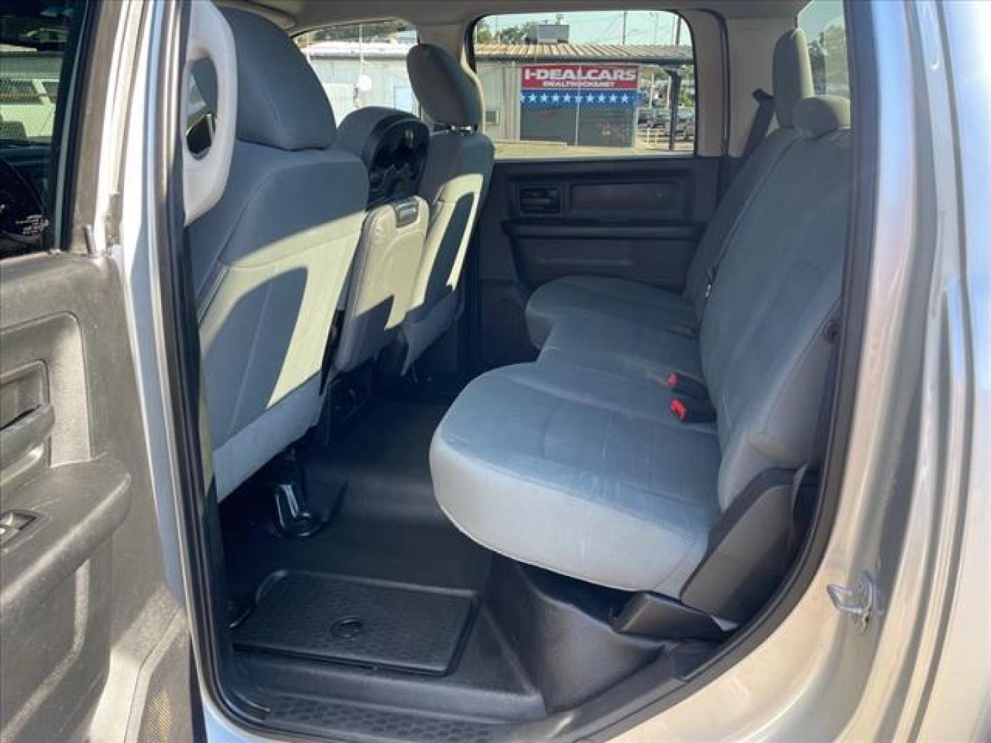 2015 Bright Silver Metallic Clear Coat RAM 1500 Tradesman (3C6RR7KT9FG) with an 5.7L HEMI 5.7L V8 395hp 410ft. lbs. Sequential Multiport Fuel Injection engine, 8-Speed Shiftable Automatic transmission, located at 800 Riverside Ave, Roseville, CA, 95678, 916-773-4549 & Toll Free: 866-719-4393, 38.732265, -121.291039 - 4X4 TRADESMAN CREW CAB 5.7 HEMI V8 - Photo#12