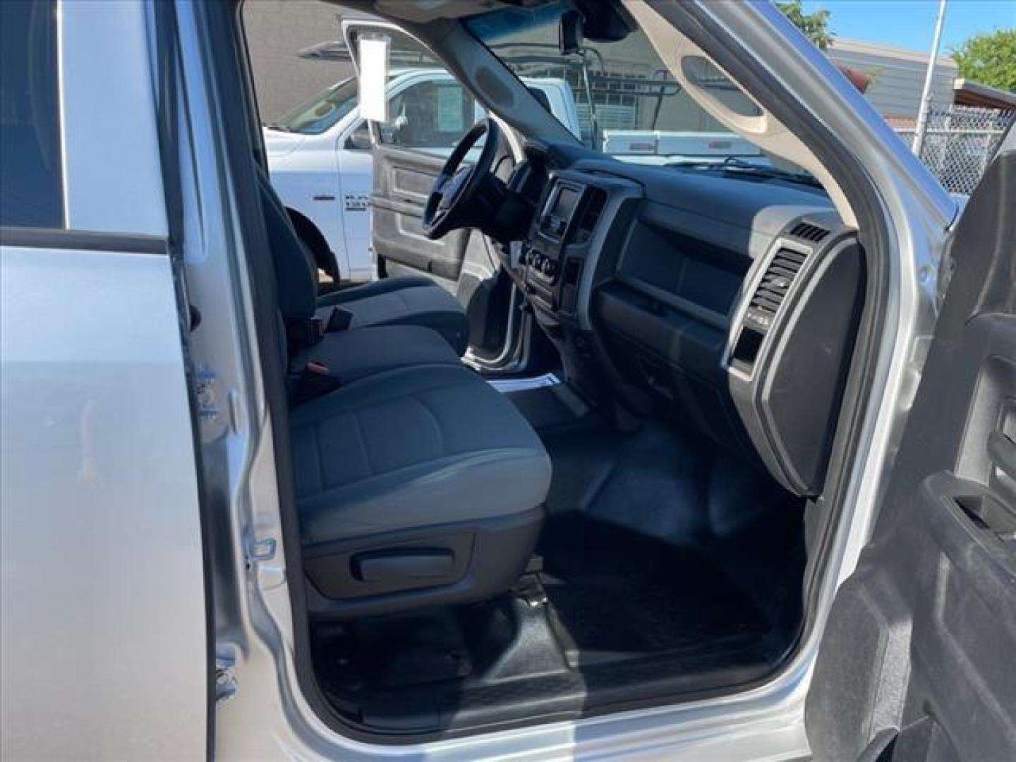 2015 Bright Silver Metallic Clear Coat RAM 1500 Tradesman (3C6RR7KT9FG) with an 5.7L HEMI 5.7L V8 395hp 410ft. lbs. Sequential Multiport Fuel Injection engine, 8-Speed Shiftable Automatic transmission, located at 800 Riverside Ave, Roseville, CA, 95678, 916-773-4549 & Toll Free: 866-719-4393, 38.732265, -121.291039 - 4X4 TRADESMAN CREW CAB 5.7 HEMI V8 - Photo#13