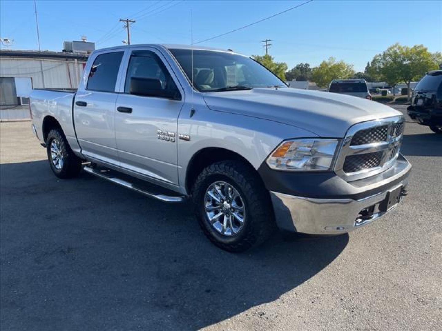 2015 Bright Silver Metallic Clear Coat RAM 1500 Tradesman (3C6RR7KT9FG) with an 5.7L HEMI 5.7L V8 395hp 410ft. lbs. Sequential Multiport Fuel Injection engine, 8-Speed Shiftable Automatic transmission, located at 800 Riverside Ave, Roseville, CA, 95678, 916-773-4549 & Toll Free: 866-719-4393, 38.732265, -121.291039 - 4X4 TRADESMAN CREW CAB 5.7 HEMI V8 - Photo#1
