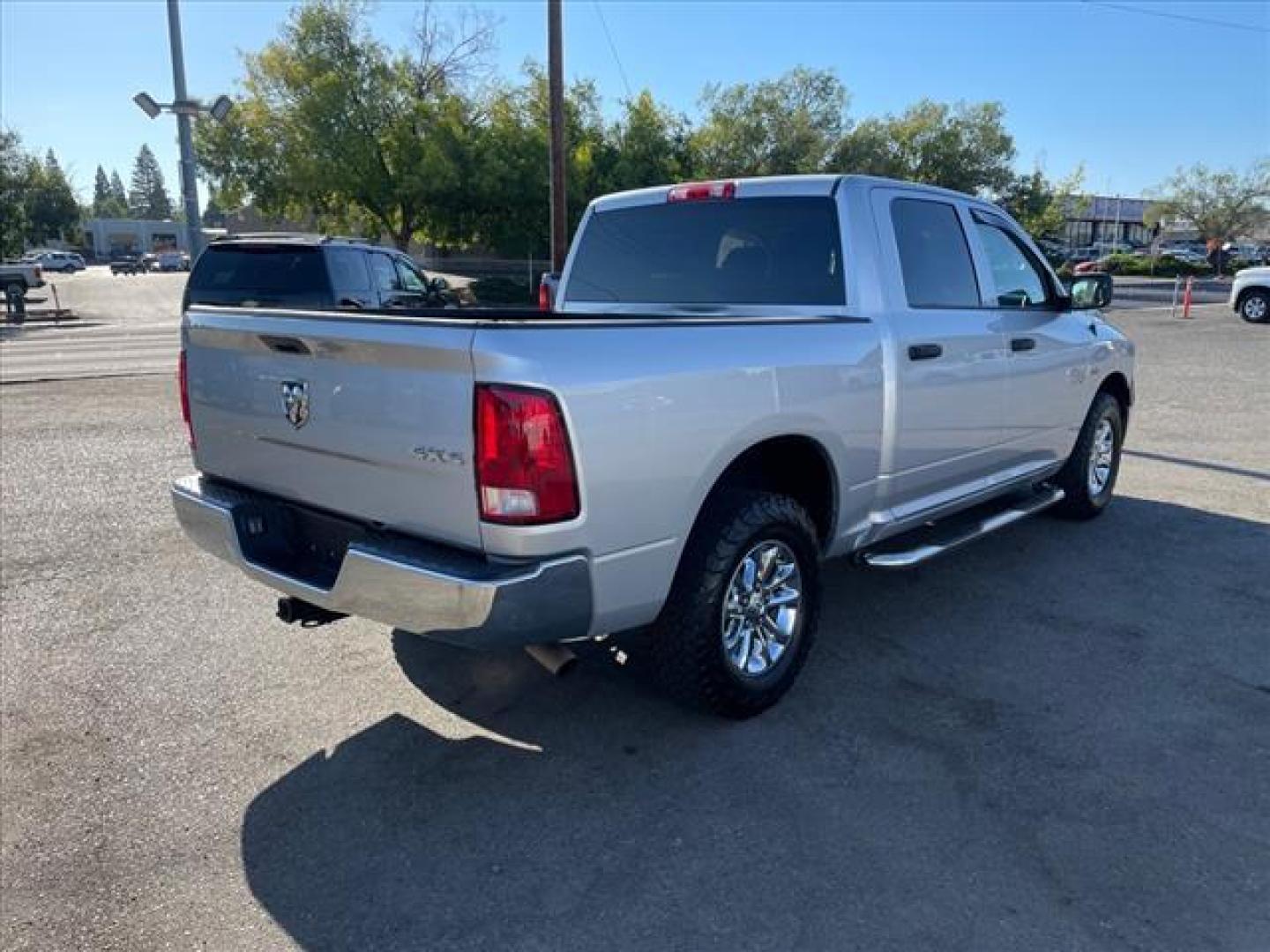 2015 Bright Silver Metallic Clear Coat RAM 1500 Tradesman (3C6RR7KT9FG) with an 5.7L HEMI 5.7L V8 395hp 410ft. lbs. Sequential Multiport Fuel Injection engine, 8-Speed Shiftable Automatic transmission, located at 800 Riverside Ave, Roseville, CA, 95678, 916-773-4549 & Toll Free: 866-719-4393, 38.732265, -121.291039 - 4X4 TRADESMAN CREW CAB 5.7 HEMI V8 - Photo#3