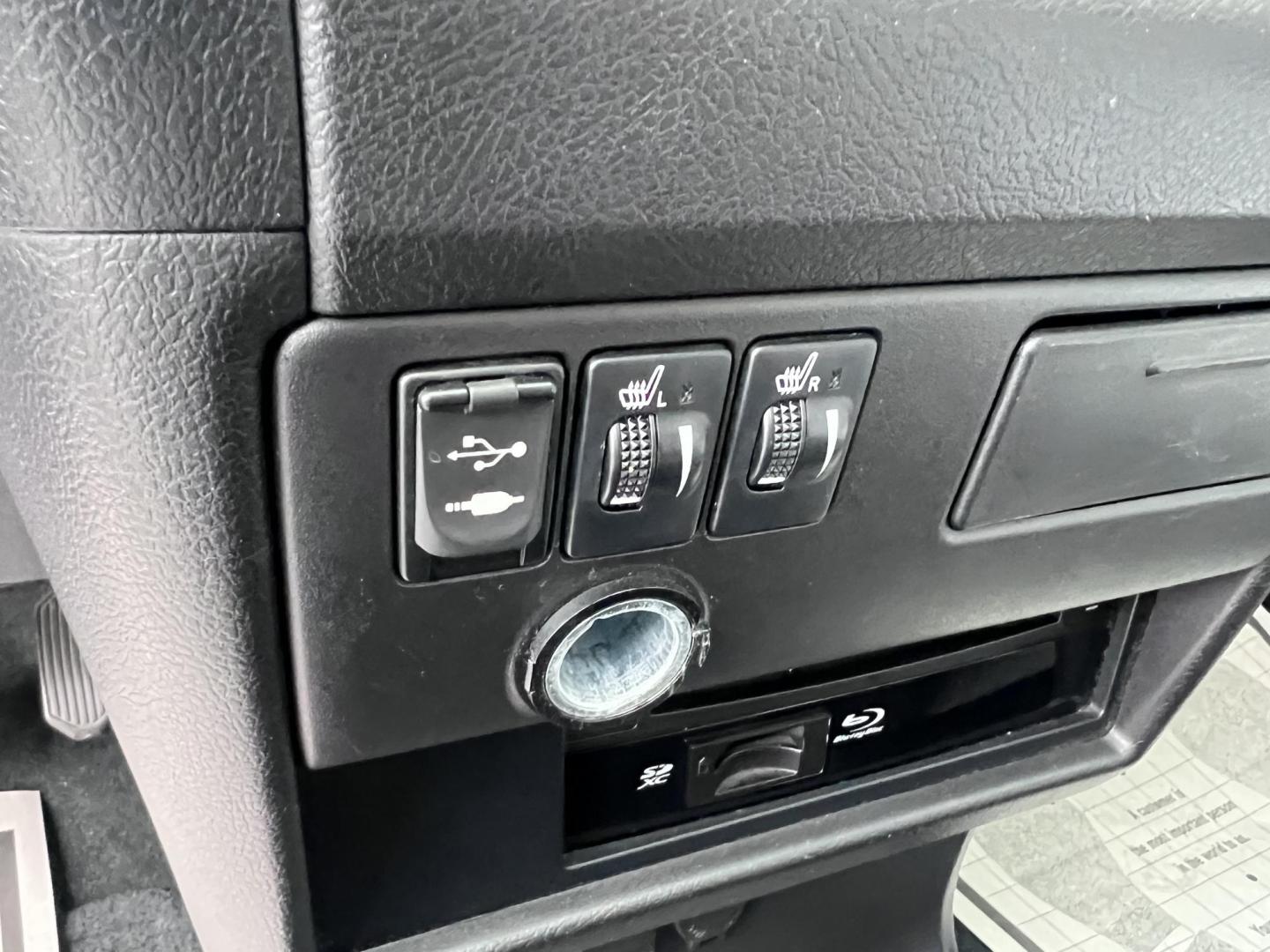 2015 Gray /gray Toyota Sienna XLE FWD 8-Passenger V6 (5TDYK3DC5FS) with an 3.5L V6 EFI DOHC 24V engine, 5-Speed Automatic transmission, located at 30 S. Berkeley Avenue, Pasadena, CA, 91107, (626) 248-7567, 34.145447, -118.109398 - Crown City Motors is a used “Buy Here Pay Here” car dealer in Pasadena CA. “Buy Here Pay Here” financing, means that when you purchase your vehicle from our dealership, that you make the payments to the dealership as well. We do not need the banks approval to get you approved for a used auto - Photo#32