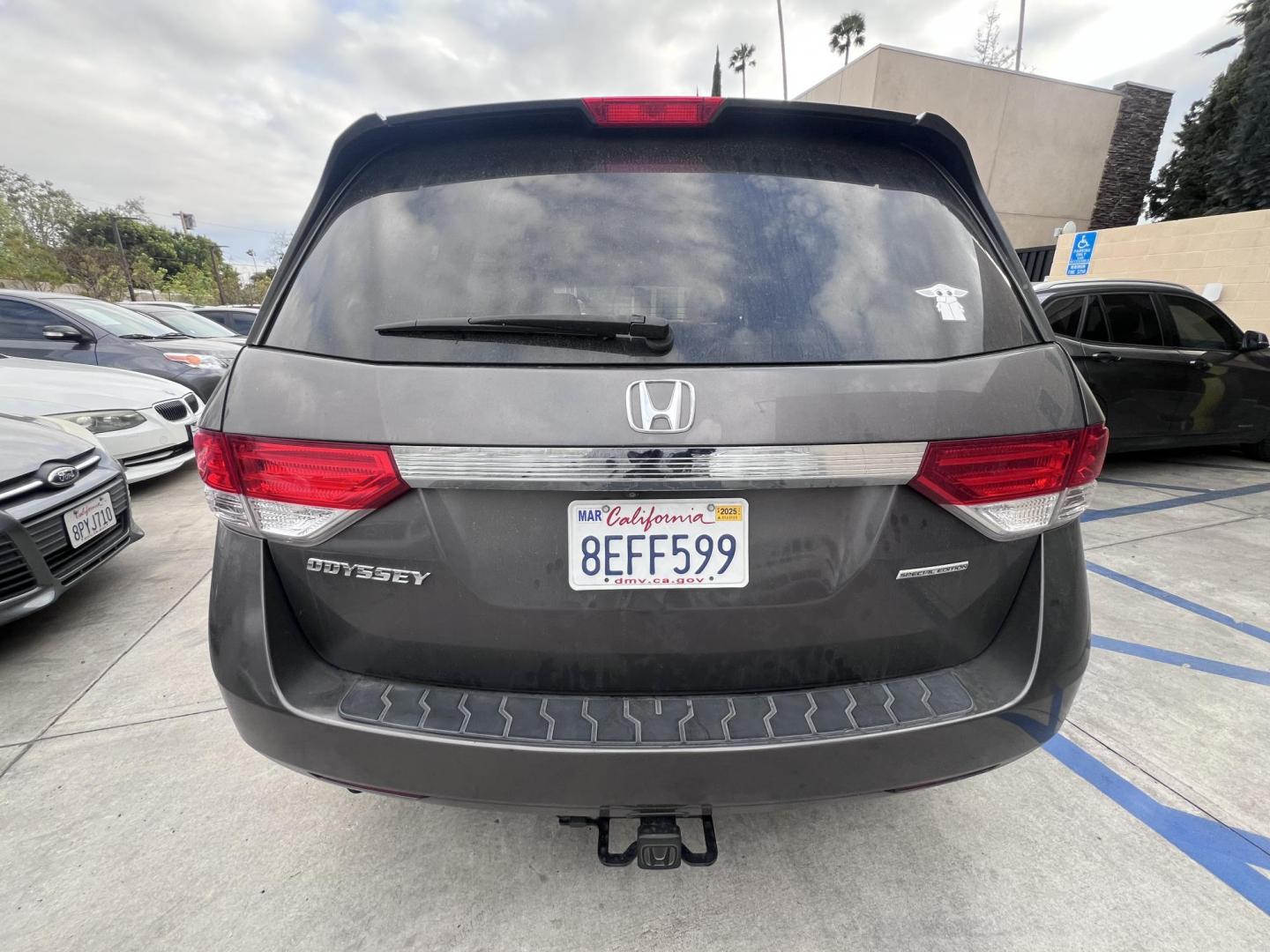 2016 Gray /Gray Honda Odyssey SE (5FNRL5H38GB) with an 3.5L V6 SOHC 24V engine, 6A transmission, located at 30 S. Berkeley Avenue, Pasadena, CA, 91107, (626) 248-7567, 34.145447, -118.109398 - For sale at Crown City Motors, 30 S Berkeley Ave, Pasadena, CA 91107: a reliable 2016 Honda Odyssey with rear AC, perfect for families needing a spacious 7-passenger minivan. This well-maintained vehicle offers a smooth ride, ample cargo space, and modern features to ensure comfort on every journey. - Photo#3