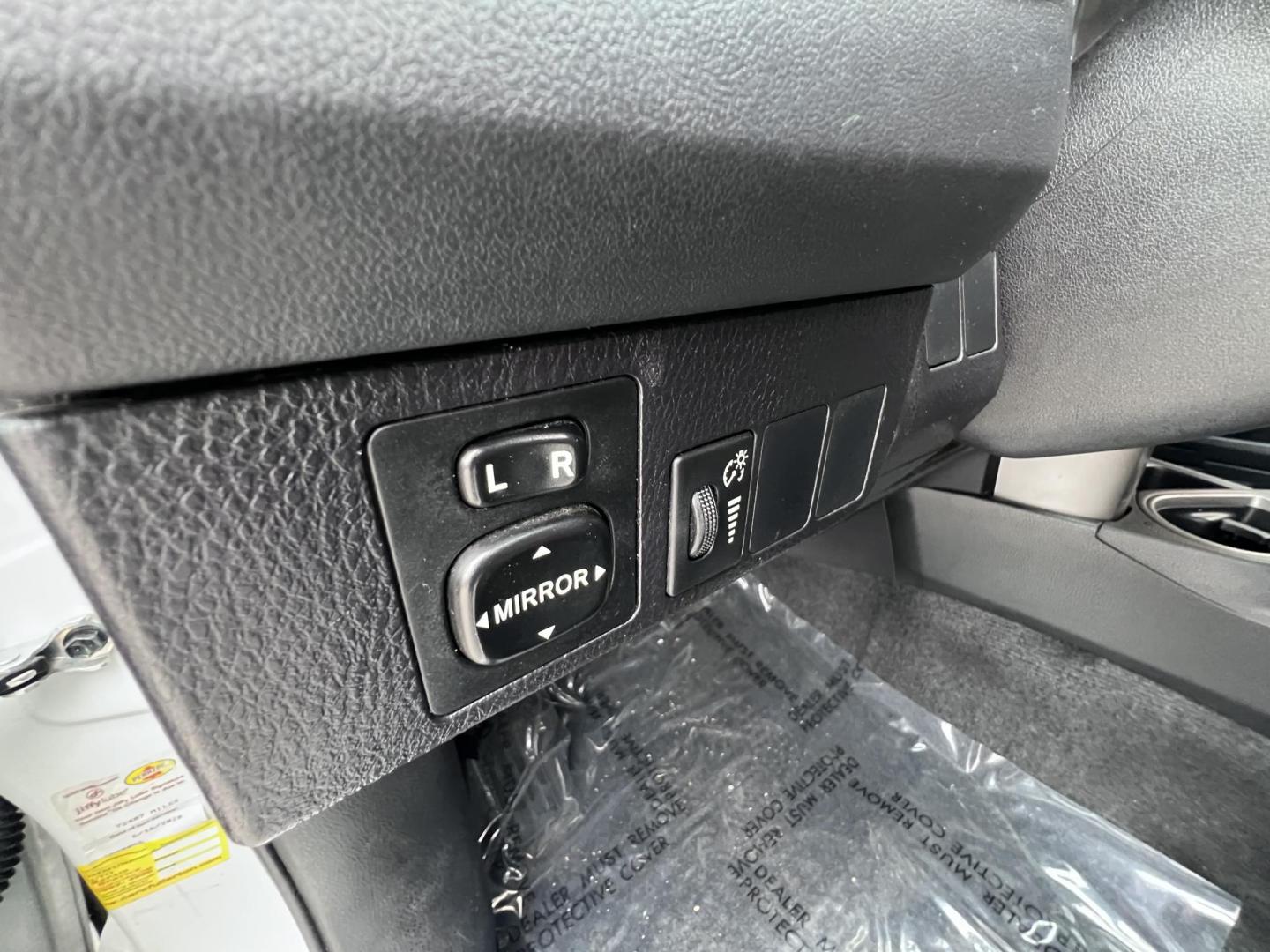 2016 White /Black Toyota RAV4 LE FWD (2T3ZFREV2GW) with an 2.5L L4 DOHC 16V engine, 6A transmission, located at 30 S. Berkeley Avenue, Pasadena, CA, 91107, (626) 248-7567, 34.145447, -118.109398 - 2016 Toyota RAV4 LE FWD – Reliable Compact SUV at Crown City Motors Are you searching for a dependable, stylish, and affordable compact SUV? Look no further than the 2016 Toyota RAV4 LE FWD, available now at Crown City Motors, located at 30 S Berkeley Ave, Pasadena, CA 91107. This popular crossov - Photo#23