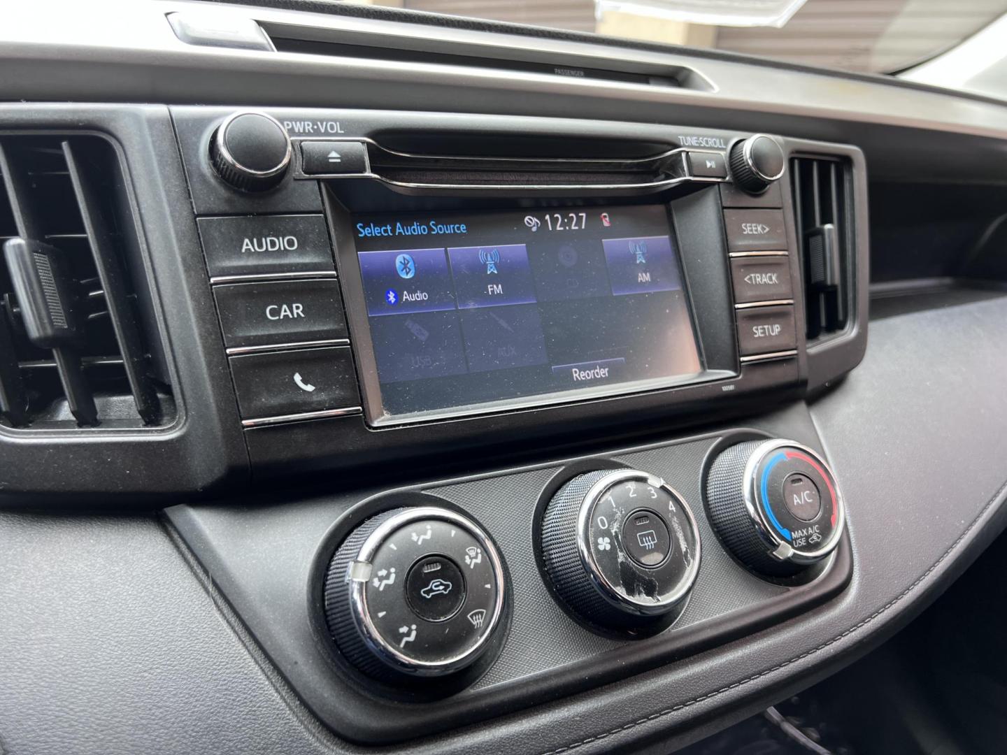 2016 White /Black Toyota RAV4 LE FWD (2T3ZFREV2GW) with an 2.5L L4 DOHC 16V engine, 6A transmission, located at 30 S. Berkeley Avenue, Pasadena, CA, 91107, (626) 248-7567, 34.145447, -118.109398 - 2016 Toyota RAV4 LE FWD – Reliable Compact SUV at Crown City Motors Are you searching for a dependable, stylish, and affordable compact SUV? Look no further than the 2016 Toyota RAV4 LE FWD, available now at Crown City Motors, located at 30 S Berkeley Ave, Pasadena, CA 91107. This popular crossov - Photo#30
