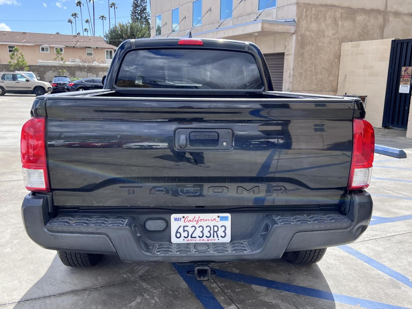 2016 BLACK /gray Toyota Tacoma SR5 Access Cab I4 6AT 2WD (5TFRX5GN4GX) with an 2.7L L4 DOHC 16V engine, 5A transmission, located at 30 S. Berkeley Avenue, Pasadena, CA, 91107, (626) 248-7567, 34.145447, -118.109398 - Crown City Motors is a used “Buy Here Pay Here” car dealer in Pasadena CA. “Buy Here Pay Here” financing, means that when you purchase your vehicle from our dealership, that you make the payments to the dealership as well. We do not need the banks approval to get you approved for a used auto - Photo#3