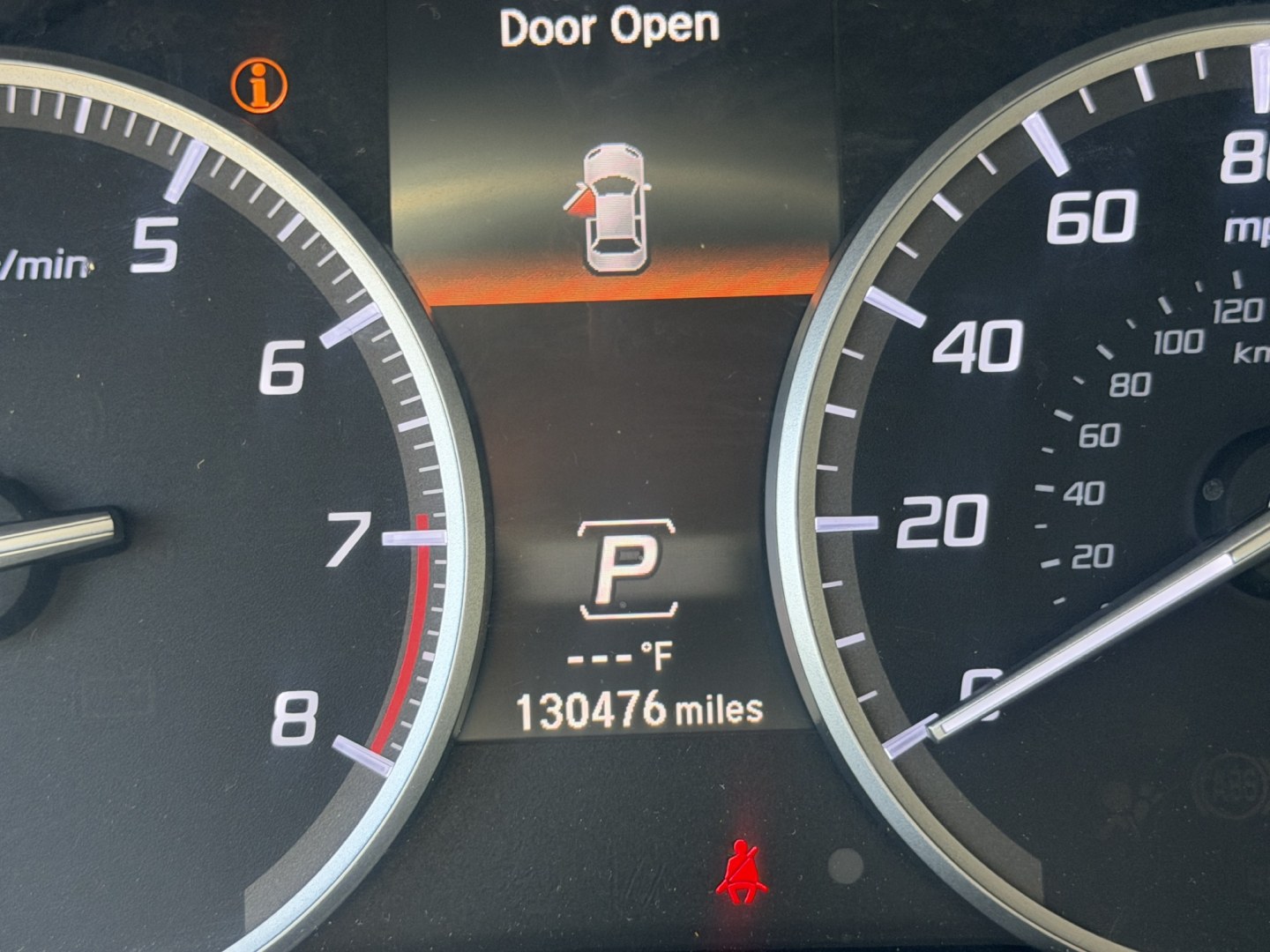 2016 Gray metallic /Black Acura ILX 8-Spd AT (19UDE2F37GA) with an 2.0L L4 16V DOHC engine, 8-Speed Automatic transmission, located at 30 S. Berkeley Avenue, Pasadena, CA, 91107, (626) 248-7567, 34.145447, -118.109398 - # 2016 Acura ILX For Sale in Pasadena, CA – Buy Here Pay Here Financing Available If you're looking for a dependable luxury sedan with excellent fuel economy, premium features, and flexible financing options, this 2016 Acura ILX is an outstanding choice. Available now at Crown City Motors in Pa- Photo#37