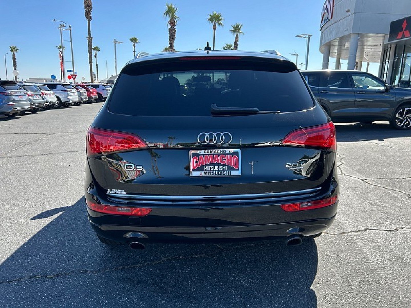 2016 BLACK Audi Q5 (WA1C2AFP2GA) with an 4-Cyl Turbo 2.0 Liter engine, Auto 8-Spd Tiptronic Spt transmission, located at 412 Auto Vista Drive, Palmdale, 93551, (661) 945-0620, 34.592636, -118.136681- Photo#5