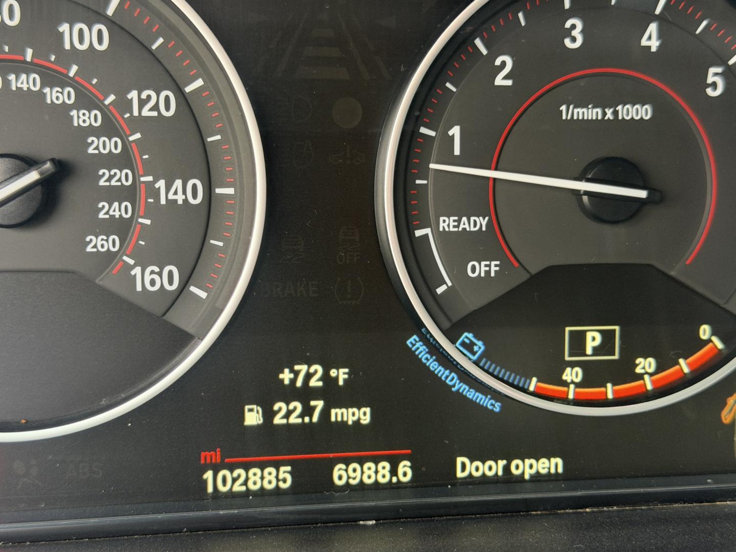 2016 BMW 3-Series 328i SULEV (WBA8E9G50GN) with an 2.0L L4 DOHC 16V engine, located at 30 S. Berkeley Avenue, Pasadena, CA, 91107, (626) 248-7567, 34.145447, -118.109398 - Photo#15