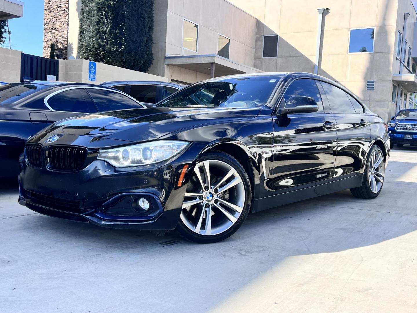 2016 Black /black BMW 4-Series Gran Coupe 428i SULEV (WBA4A9C55GG) with an 2.0L L4 DOHC 16V engine, 8A transmission, located at 30 S. Berkeley Avenue, Pasadena, CA, 91107, (626) 248-7567, 34.145447, -118.109398 - Buy Here Pay Here – BMW Luxury Financing in Pasadena At Crown City Motors, we believe that everyone deserves a chance to own a quality vehicle — even if their credit history isn’t perfect. That’s why we proudly offer Buy Here Pay Here (BHPH) financing on select luxury vehicles, including - Photo#4
