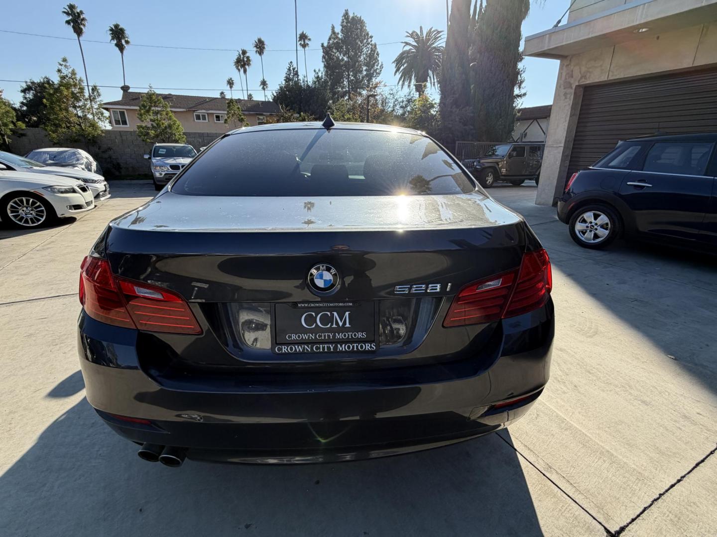 2016 BLACK /black BMW 5-Series 528i (WBA5A5C5XGG) with an 2.0L L4 DOHC 16V TURBO engine, 8A transmission, located at 30 S. Berkeley Avenue, Pasadena, CA, 91107, (626) 248-7567, 34.145447, -118.109398 - Crown City Motors is a used “Buy Here Pay Here” car dealer in Pasadena CA. “Buy Here Pay Here” financing, means that when you purchase your vehicle from our dealership, that you make the payments to the dealership as well. We do not need the banks approval to get you approved for a used auto- Photo#5