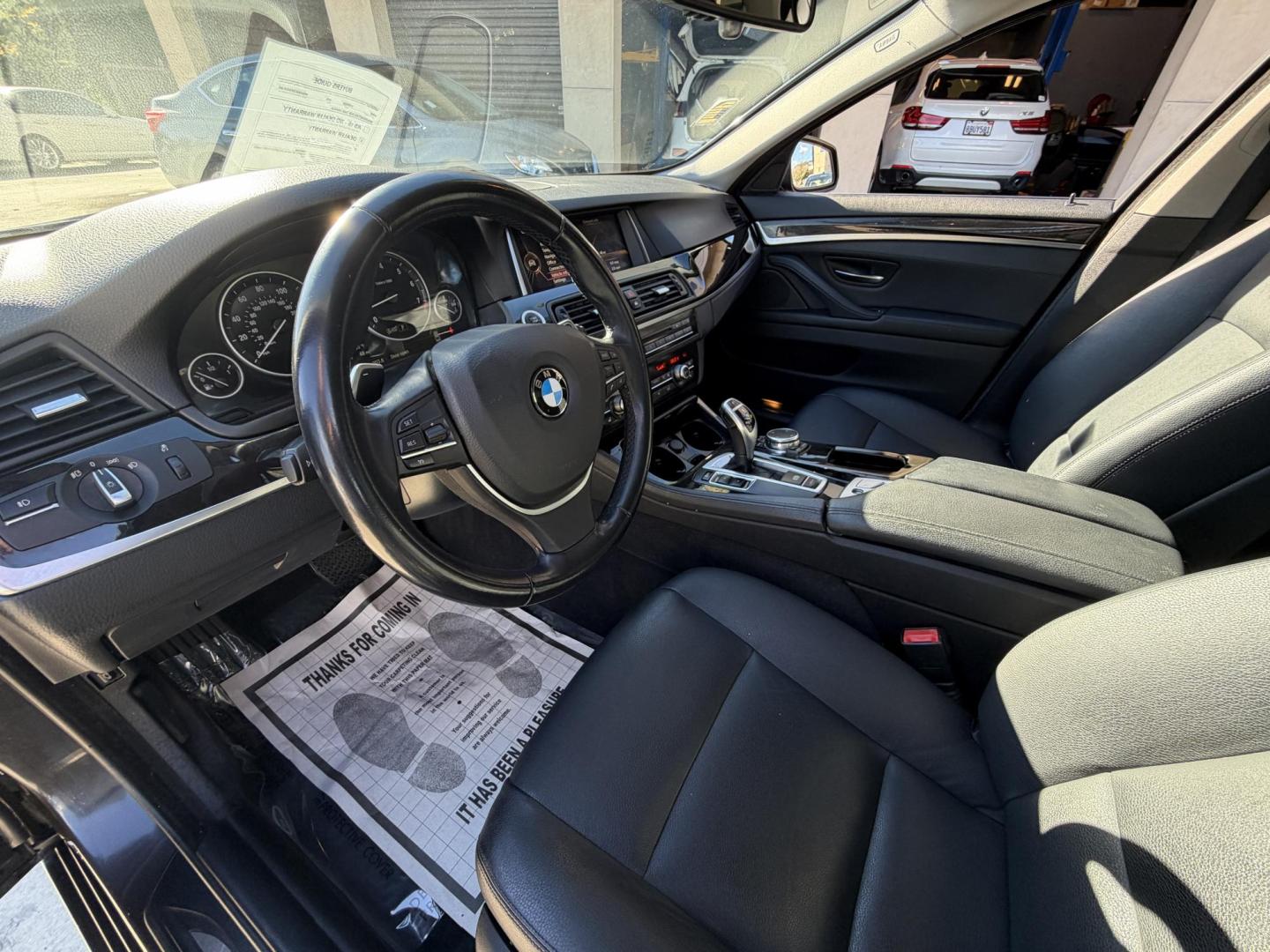 2016 BLACK /black BMW 5-Series 528i (WBA5A5C5XGG) with an 2.0L L4 DOHC 16V TURBO engine, 8A transmission, located at 30 S. Berkeley Avenue, Pasadena, CA, 91107, (626) 248-7567, 34.145447, -118.109398 - Crown City Motors is a used “Buy Here Pay Here” car dealer in Pasadena CA. “Buy Here Pay Here” financing, means that when you purchase your vehicle from our dealership, that you make the payments to the dealership as well. We do not need the banks approval to get you approved for a used auto- Photo#17