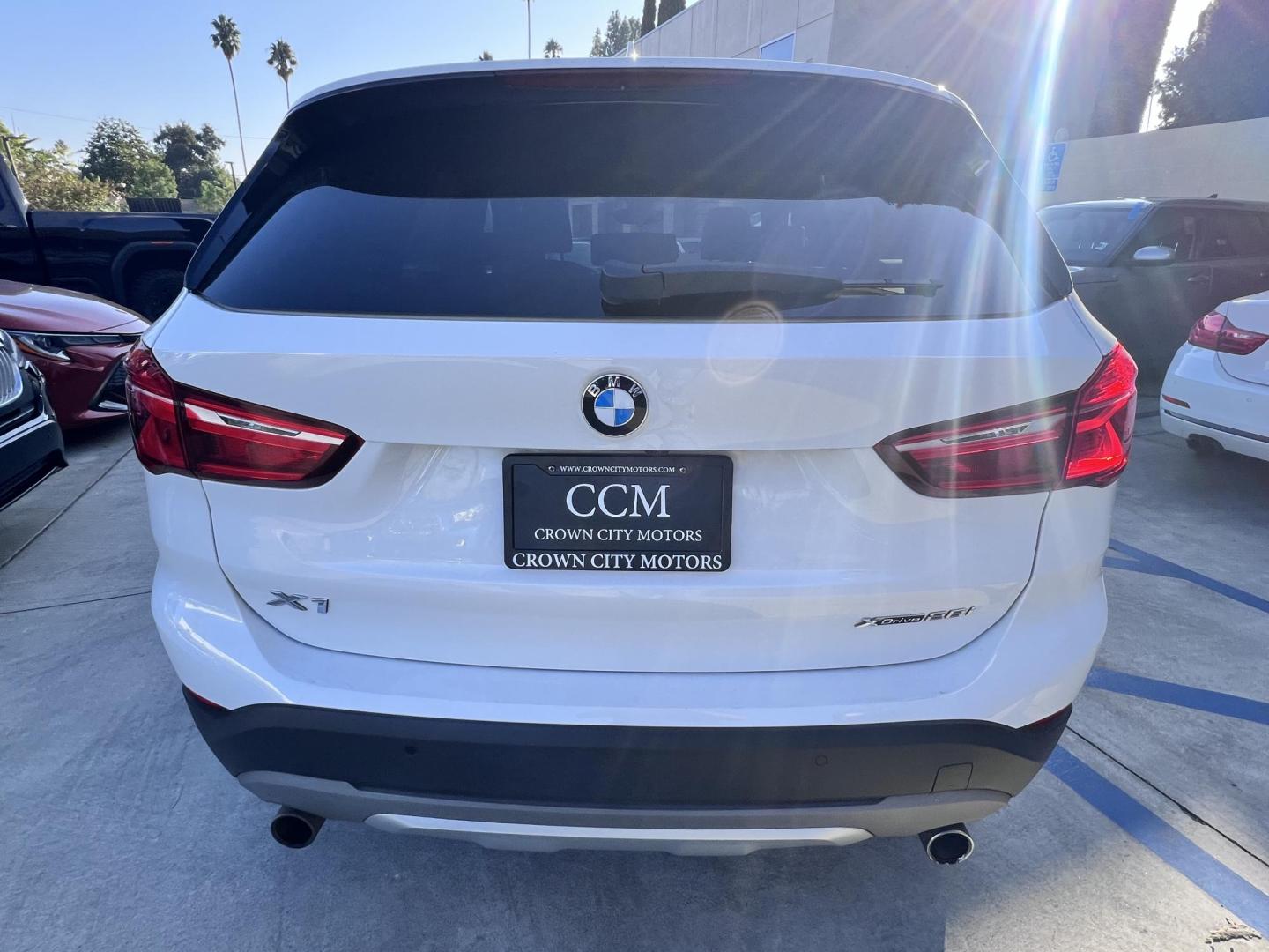 2016 White /Black BMW X1 xDrive28i (WBXHT3C38GP) with an 2.0L L4 DOHC 16V engine, 8A transmission, located at 30 S. Berkeley Avenue, Pasadena, CA, 91107, (626) 248-7567, 34.145447, -118.109398 - 2016 BMW X1 xDrive28i – White / Black Interior – Buy Here Pay Here Pasadena Luxury, performance, and practicality come together in this 2016 BMW X1 xDrive28i (VIN WBXHT3C38GP885411) featuring a white exterior over a black interior. This compact luxury SUV offers premium comfort, spirited perf - Photo#3