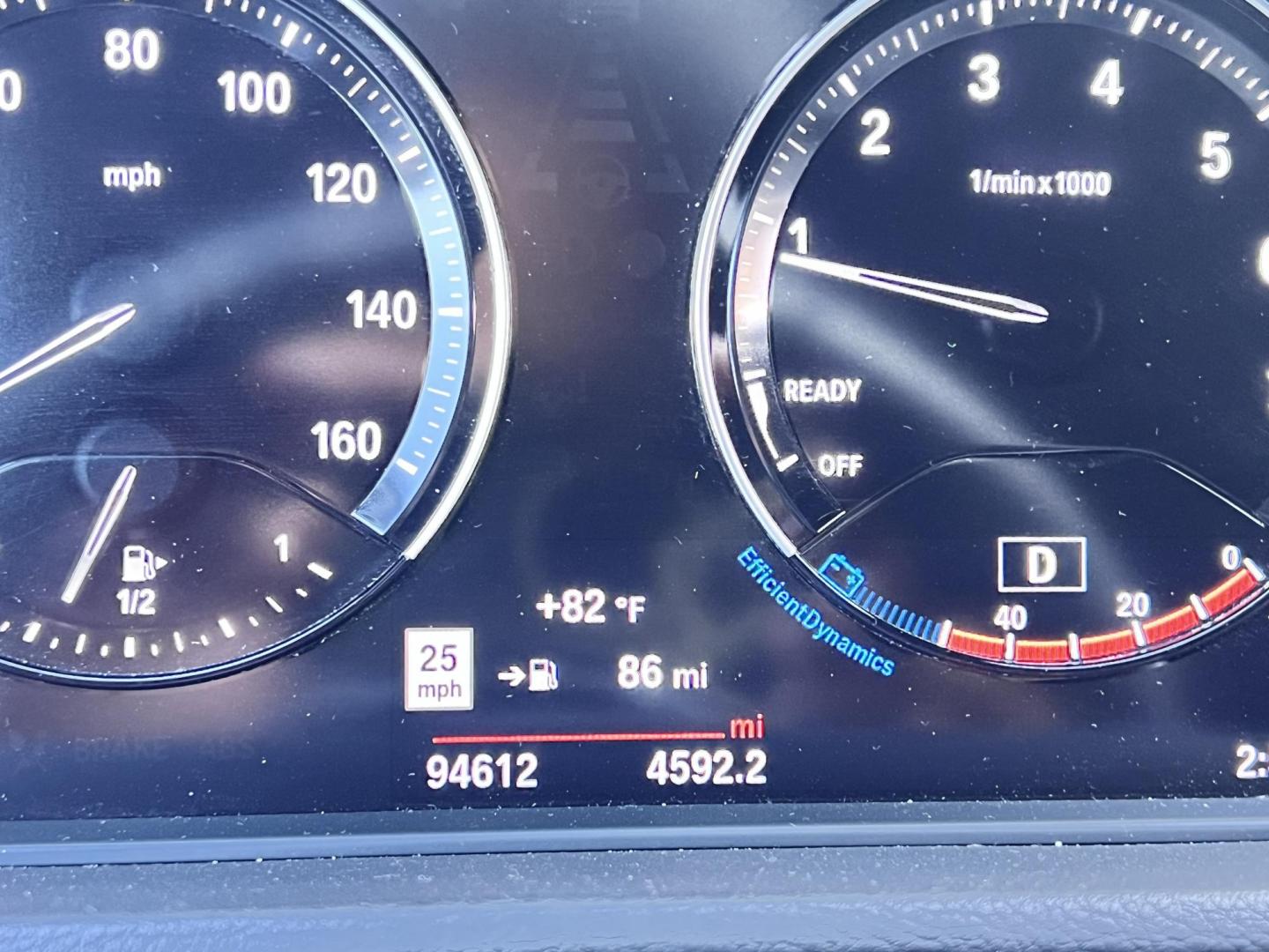 2016 White /Black BMW X1 xDrive28i (WBXHT3C38GP) with an 2.0L L4 DOHC 16V engine, 8A transmission, located at 30 S. Berkeley Avenue, Pasadena, CA, 91107, (626) 248-7567, 34.145447, -118.109398 - 2016 BMW X1 xDrive28i – White / Black Interior – Buy Here Pay Here Pasadena Luxury, performance, and practicality come together in this 2016 BMW X1 xDrive28i (VIN WBXHT3C38GP885411) featuring a white exterior over a black interior. This compact luxury SUV offers premium comfort, spirited perf - Photo#5