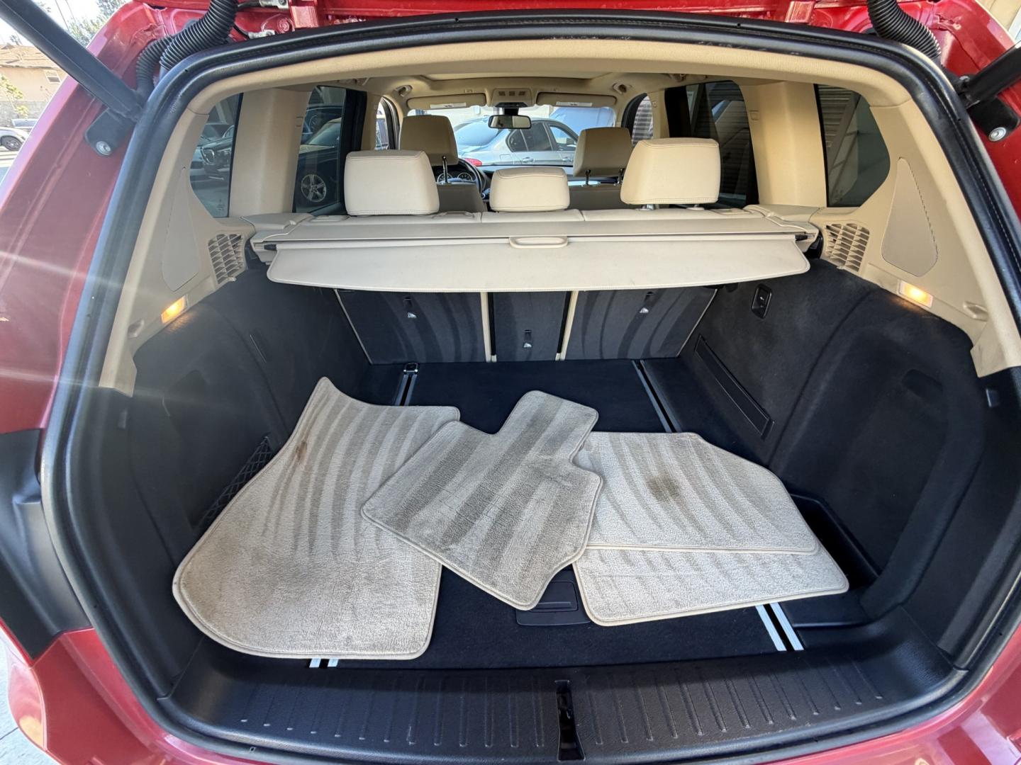 2016 RED /Tan BMW X3 xDrive28i (5UXWX9C50G0) with an 2.0L L4 DOHC 16V engine, 8-Speed Automatic transmission, located at 30 S. Berkeley Avenue, Pasadena, CA, 91107, (626) 248-7567, 34.145447, -118.109398 - Crown City Motors is a used “Buy Here Pay Here” car dealer in Pasadena CA. “Buy Here Pay Here” financing, means that when you purchase your vehicle from our dealership, that you make the payments to the dealership as well. We do not need the banks approval to get you approved for a used auto - Photo#21