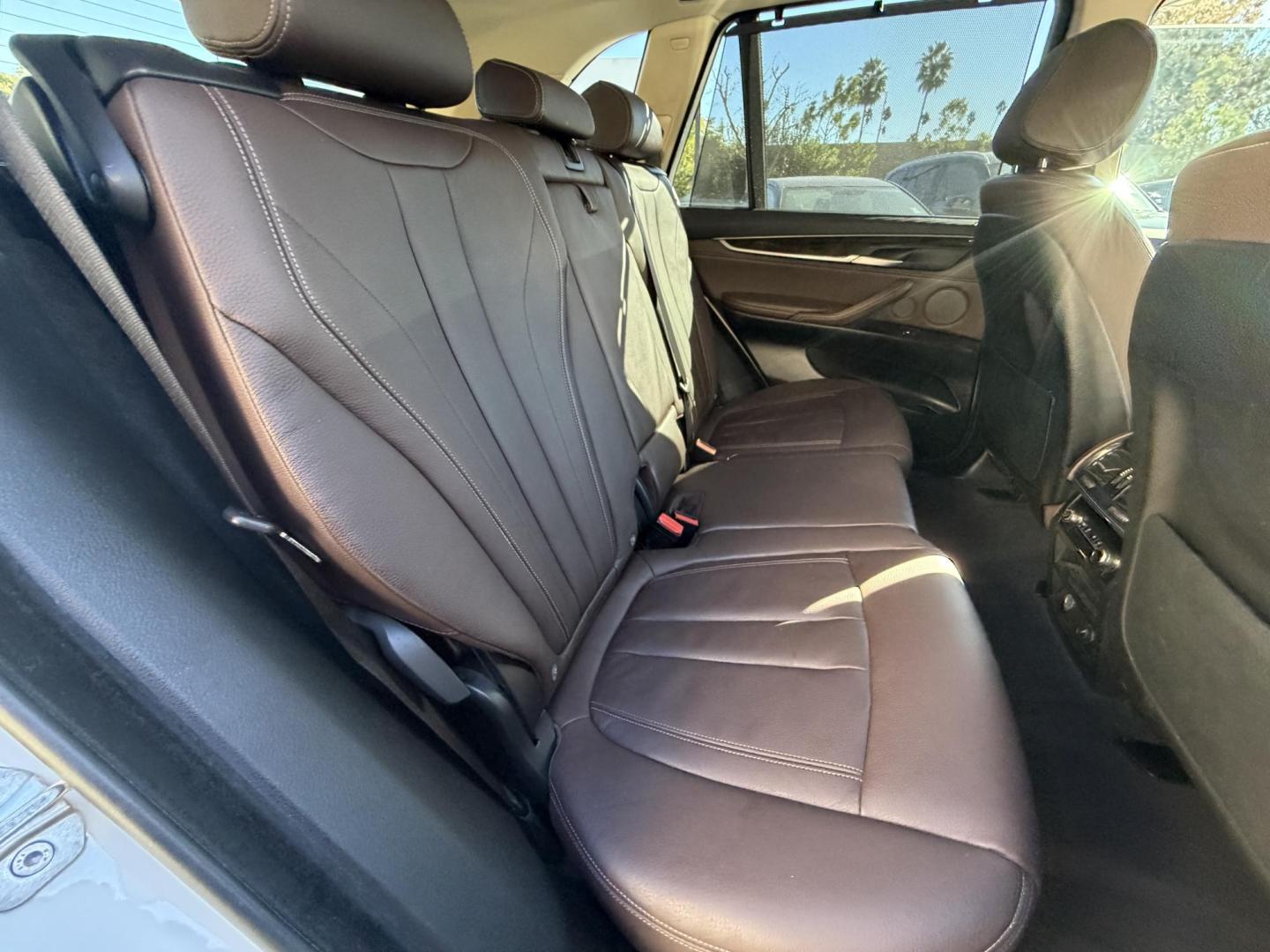 2016 Alpine White /Black BMW X5 xDrive35i (5UXKR0C59G0) with an 3.0L L6 DOHC 24V engine, 8A transmission, located at 30 S. Berkeley Avenue, Pasadena, CA, 91107, (626) 248-7567, 34.145447, -118.109398 - 2016 BMW X5 – White – VIN: 5UXKR0C59G0P24798 Luxury SUV with In-House Financing Available – Crown City Motors, Pasadena If you’re searching for a luxury SUV with bad credit financing, this white 2016 BMW X5 is a standout option. Available now at Crown City Motors in Pasadena, this prem - Photo#23