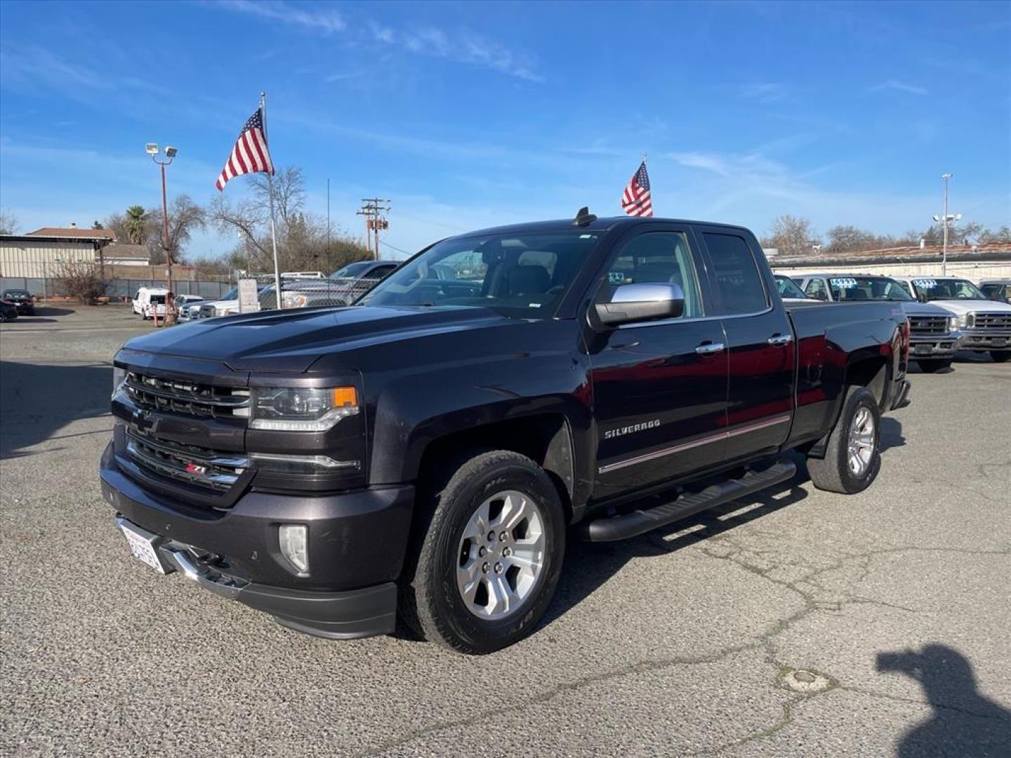 2016 Autumn Bronze Metallic Chevrolet Silverado 1500 LTZ Z71 (1GCVKSEC3GZ) with an 5.3L EcoTec3 5.3L V8 355hp 383ft. lbs. Direct Injection engine, 6-Speed Shiftable Automatic w/Overdrive transmission, located at 800 Riverside Ave, Roseville, CA, 95678, 916-773-4549 & Toll Free: 866-719-4393, 38.732265, -121.291039 - 4X4 Z-71 DOUBLE CAB LTZ CLEAN CARFAX - Photo#0