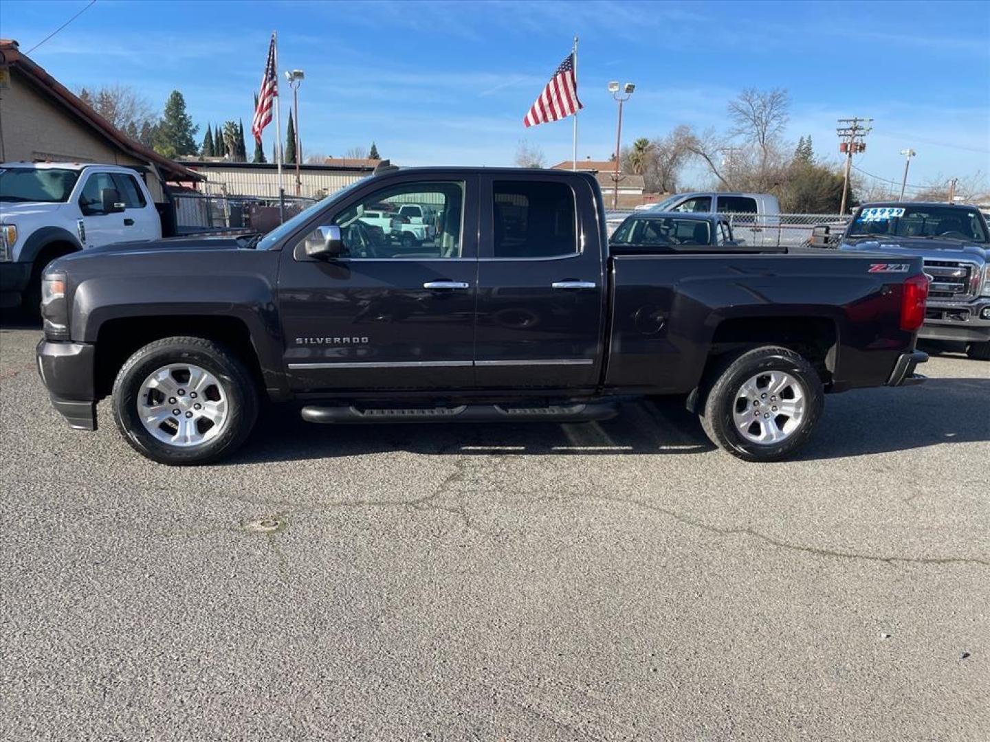2016 Autumn Bronze Metallic Chevrolet Silverado 1500 LTZ Z71 (1GCVKSEC3GZ) with an 5.3L EcoTec3 5.3L V8 355hp 383ft. lbs. Direct Injection engine, 6-Speed Shiftable Automatic w/Overdrive transmission, located at 800 Riverside Ave, Roseville, CA, 95678, 916-773-4549 & Toll Free: 866-719-4393, 38.732265, -121.291039 - 4X4 Z-71 DOUBLE CAB LTZ CLEAN CARFAX - Photo#1