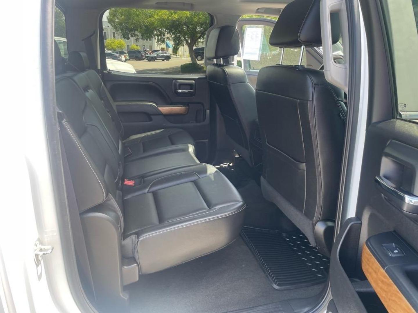 2016 Summit White Chevrolet Silverado 2500HD LTZ (1GC1KWE80GF) with an 6.6L Duramax 6.6L Diesel Turbo V8 397hp 765ft. lbs. Common Rail Direct Injection engine, Allison 1000 6-Speed Shiftable Automatic transmission, located at 800 Riverside Ave, Roseville, CA, 95678, 916-773-4549 & Toll Free: 866-719-4393, 38.732265, -121.291039 - DURAMAX DIESEL CREW CAB 4X4 LTZ LOW MILES MOON ROOF ALLISON TRANSMISSION ONE OWNER - Photo#15