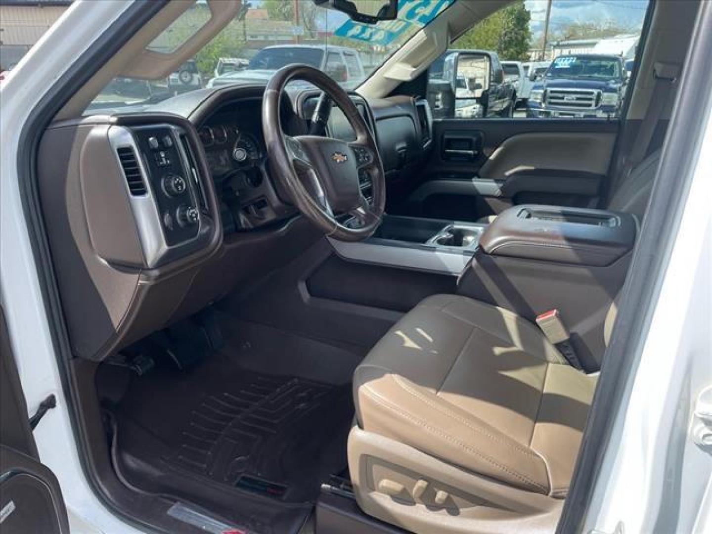 2016 Summit White Chevrolet Silverado 2500HD LTZ (1GC1KWE84GF) with an 6.6L Duramax 6.6L Diesel Turbo V8 397hp 765ft. lbs. Common Rail Direct Injection engine, Allison 1000 6-Speed Shiftable Automatic transmission, located at 800 Riverside Ave, Roseville, CA, 95678, 916-773-4549 & Toll Free: 866-719-4393, 38.732265, -121.291039 - DURAMAX DIESEL CREW CAB 4X4 Z71 LTZ SERVICE RECORDS ONE OWNER CLEAN CARFAX - Photo#8