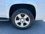 2016 WHITE Chevrolet Suburban (1GNSCJKC4GR) with an V8 EcoTec3 5.3 Liter engine, Automatic 6-Spd w/Overdrive transmission, located at 412 Auto Vista Drive, Palmdale, 93551, (661) 945-0620, 34.592636, -118.136681- Photo#12
