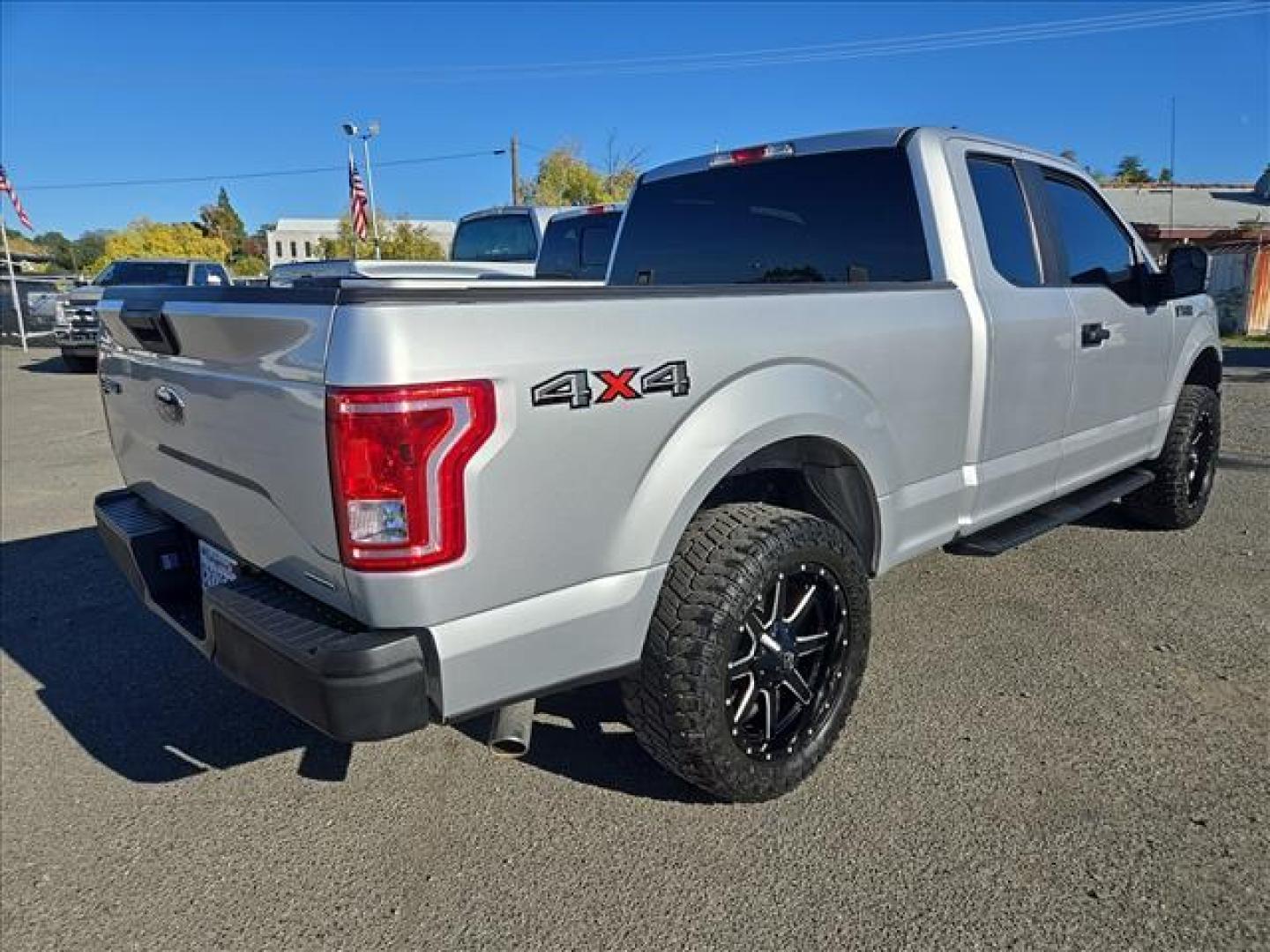 2016 Ingot Silver Metallic Ford F-150 XL (1FTEX1E86GF) with an 3.5L 3.5L Flex Fuel V6 282hp 253ft. lbs. Sequential Multiport Fuel Injection engine, 6-Speed Shiftable Automatic transmission, located at 800 Riverside Ave, Roseville, CA, 95678, 916-773-4549 & Toll Free: 866-719-4393, 38.732265, -121.291039 - 4X4 SUPER CAB CUSTOM WHEELS SUPER CLEAN - Photo#3