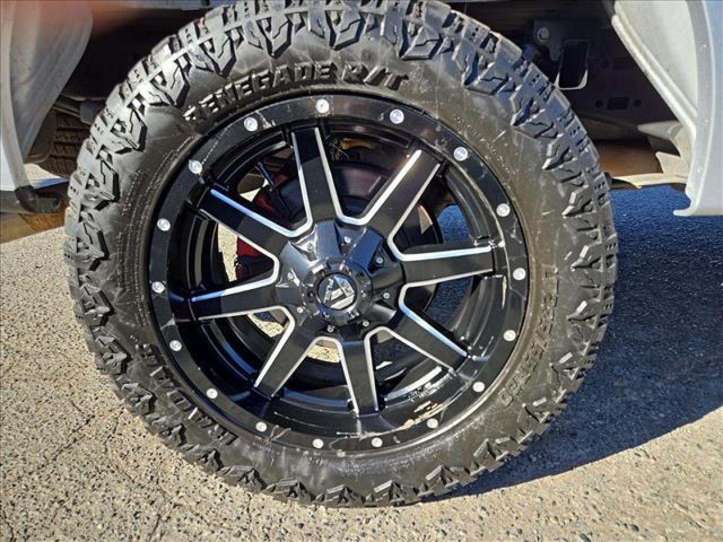 2016 Ingot Silver Metallic Ford F-150 XL (1FTEX1E86GF) with an 3.5L 3.5L Flex Fuel V6 282hp 253ft. lbs. Sequential Multiport Fuel Injection engine, 6-Speed Shiftable Automatic transmission, located at 800 Riverside Ave, Roseville, CA, 95678, 916-773-4549 & Toll Free: 866-719-4393, 38.732265, -121.291039 - 4X4 SUPER CAB CUSTOM WHEELS SUPER CLEAN - Photo#6