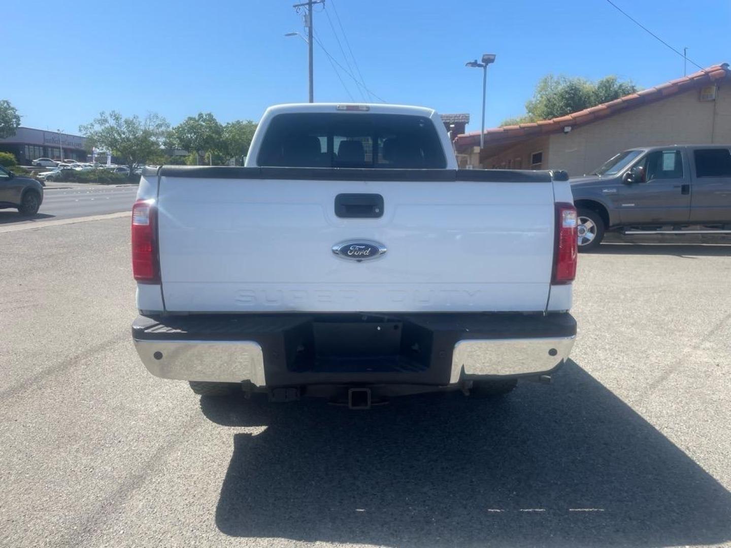 2016 Oxford White Ford F-250 Super Duty Lariat (1FT7W2BT4GE) with an 6.7L Power Stroke 6.7L Biodiesel Turbo V8 440hp 860ft. lbs. Common Rail Direct Injection engine, 6-Speed Shiftable Automatic transmission, located at 800 Riverside Ave, Roseville, CA, 95678, 916-773-4549 & Toll Free: 866-719-4393, 38.732265, -121.291039 - DIESEL CREW CAB 4X4 LARIAT MOON ROOF ONE OWNER SERVICE RECORDS ON CLEAN CARFAX - Photo#7