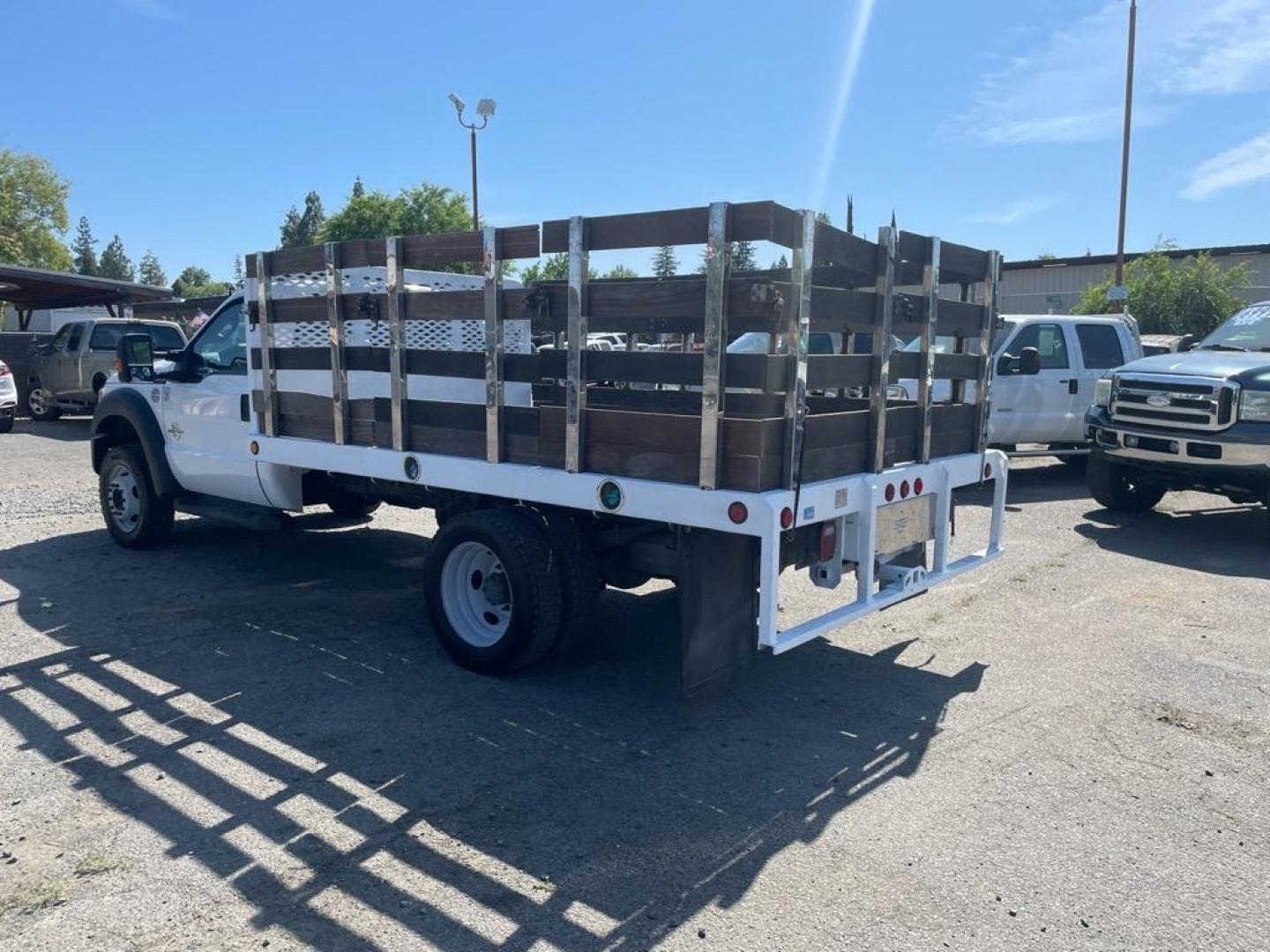 2016 Oxford White Ford F-550 Super Duty XL (1FDUF5GT6GE) with an 0.0 8 Cylinder Common Rail Direct Injection engine, 6-Speed Automatic transmission, located at 800 Riverside Ave, Roseville, CA, 95678, 916-773-4549 & Toll Free: 866-719-4393, 38.732265, -121.291039 - DIESEL F550 12 FOOT STAKE BODY ONE OWNER SERVICE RECORDS ON CLEAN CARFAX - Photo#3