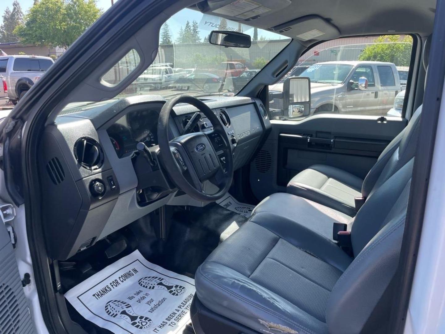 2016 Oxford White Ford F-550 Super Duty XL (1FDUF5GT6GE) with an 0.0 8 Cylinder Common Rail Direct Injection engine, 6-Speed Automatic transmission, located at 800 Riverside Ave, Roseville, CA, 95678, 916-773-4549 & Toll Free: 866-719-4393, 38.732265, -121.291039 - DIESEL F550 12 FOOT STAKE BODY ONE OWNER SERVICE RECORDS ON CLEAN CARFAX - Photo#10