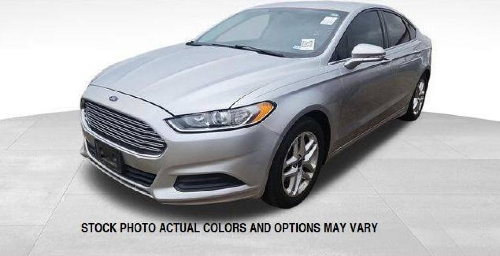 2016 SILVER Ford Fusion (3FA6P0H7XGR) with an 4-Cyl 2.5 Liter engine, Automatic transmission, located at 412 Auto Vista Drive, Palmdale, 93551, (661) 945-0620, 34.592636, -118.136681- Photo#0
