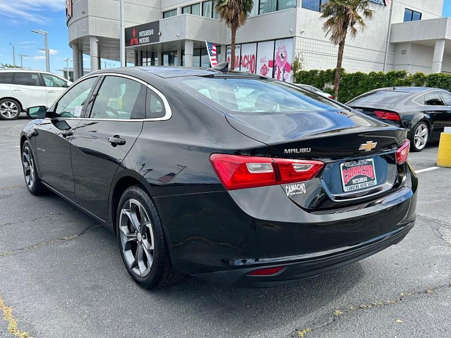 2016 SILVER Ford Fusion (3FA6P0H7XGR) with an 4-Cyl 2.5 Liter engine, Automatic transmission, located at 412 Auto Vista Drive, Palmdale, 93551, (661) 945-0620, 34.592636, -118.136681- Photo#5