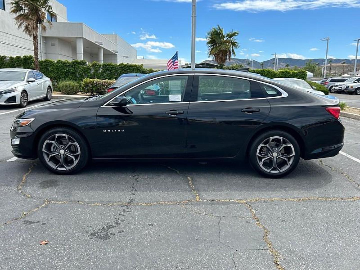 2016 SILVER Ford Fusion (3FA6P0H7XGR) with an 4-Cyl 2.5 Liter engine, Automatic transmission, located at 412 Auto Vista Drive, Palmdale, 93551, (661) 945-0620, 34.592636, -118.136681- Photo#6