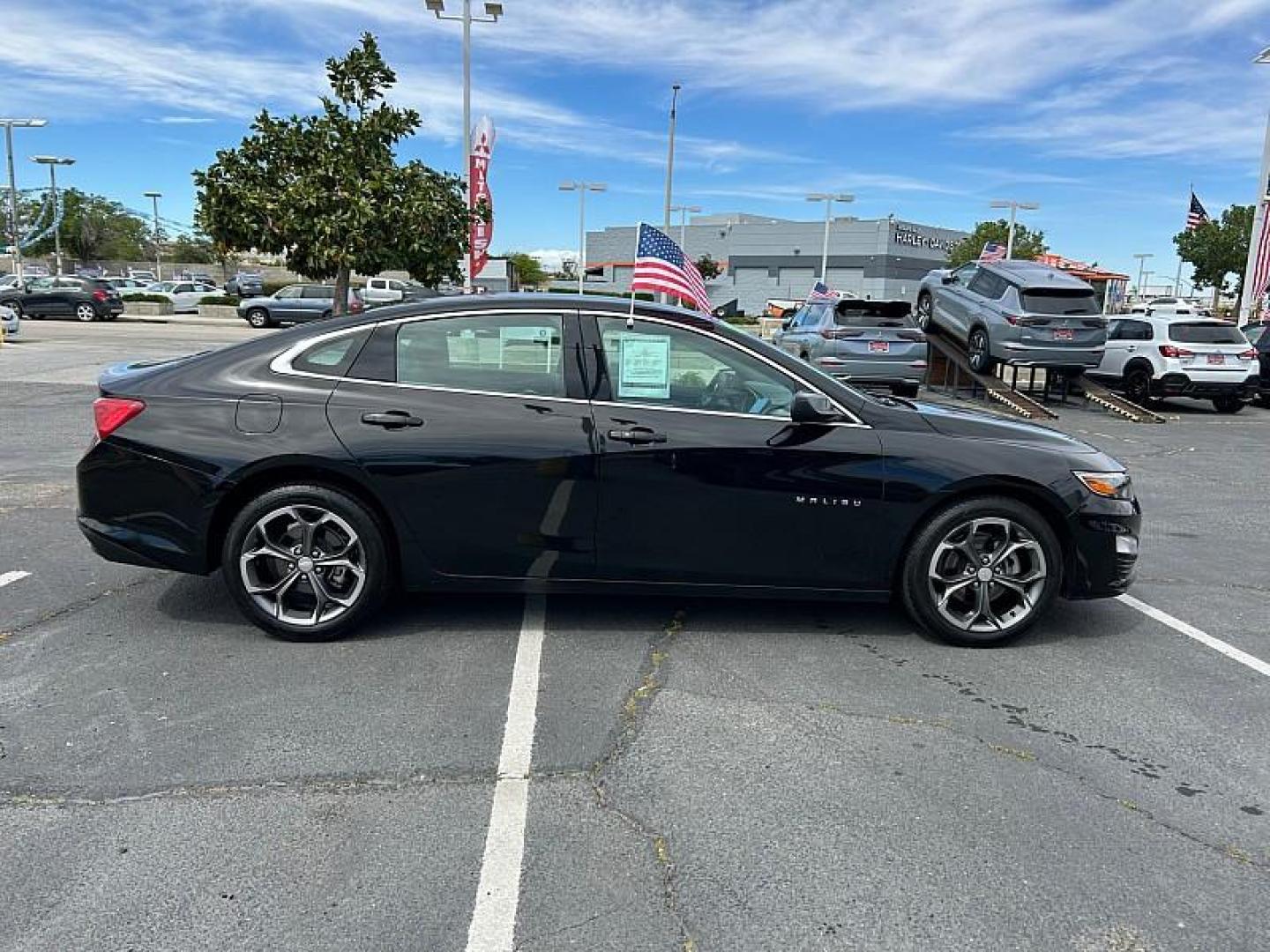 2016 SILVER Ford Fusion (3FA6P0H7XGR) with an 4-Cyl 2.5 Liter engine, Automatic transmission, located at 412 Auto Vista Drive, Palmdale, 93551, (661) 945-0620, 34.592636, -118.136681- Photo#8