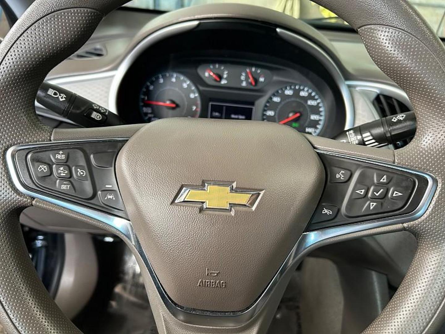 2016 SILVER Ford Fusion (3FA6P0H7XGR) with an 4-Cyl 2.5 Liter engine, Automatic transmission, located at 412 Auto Vista Drive, Palmdale, 93551, (661) 945-0620, 34.592636, -118.136681- Photo#11