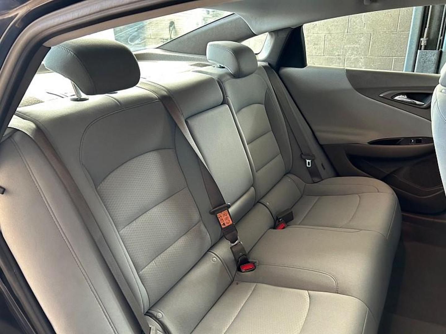 2016 SILVER Ford Fusion (3FA6P0H7XGR) with an 4-Cyl 2.5 Liter engine, Automatic transmission, located at 412 Auto Vista Drive, Palmdale, 93551, (661) 945-0620, 34.592636, -118.136681- Photo#17