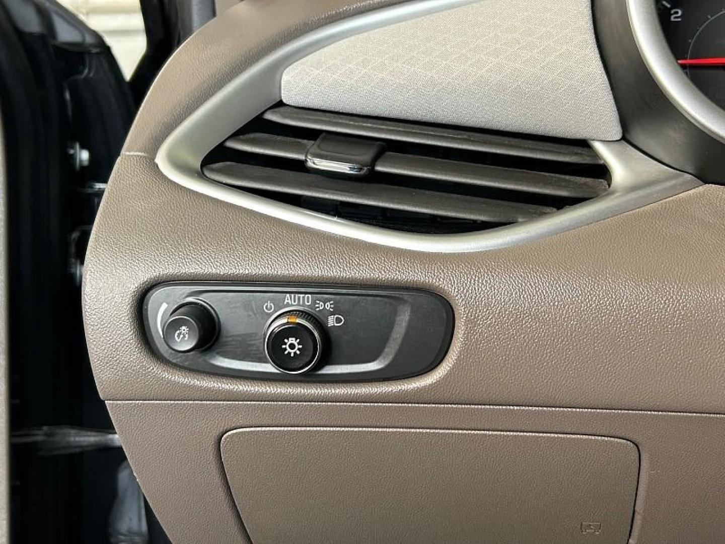 2016 SILVER Ford Fusion (3FA6P0H7XGR) with an 4-Cyl 2.5 Liter engine, Automatic transmission, located at 412 Auto Vista Drive, Palmdale, 93551, (661) 945-0620, 34.592636, -118.136681- Photo#20
