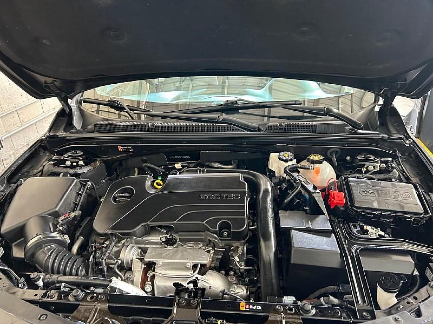 2016 SILVER Ford Fusion (3FA6P0H7XGR) with an 4-Cyl 2.5 Liter engine, Automatic transmission, located at 412 Auto Vista Drive, Palmdale, 93551, (661) 945-0620, 34.592636, -118.136681- Photo#27