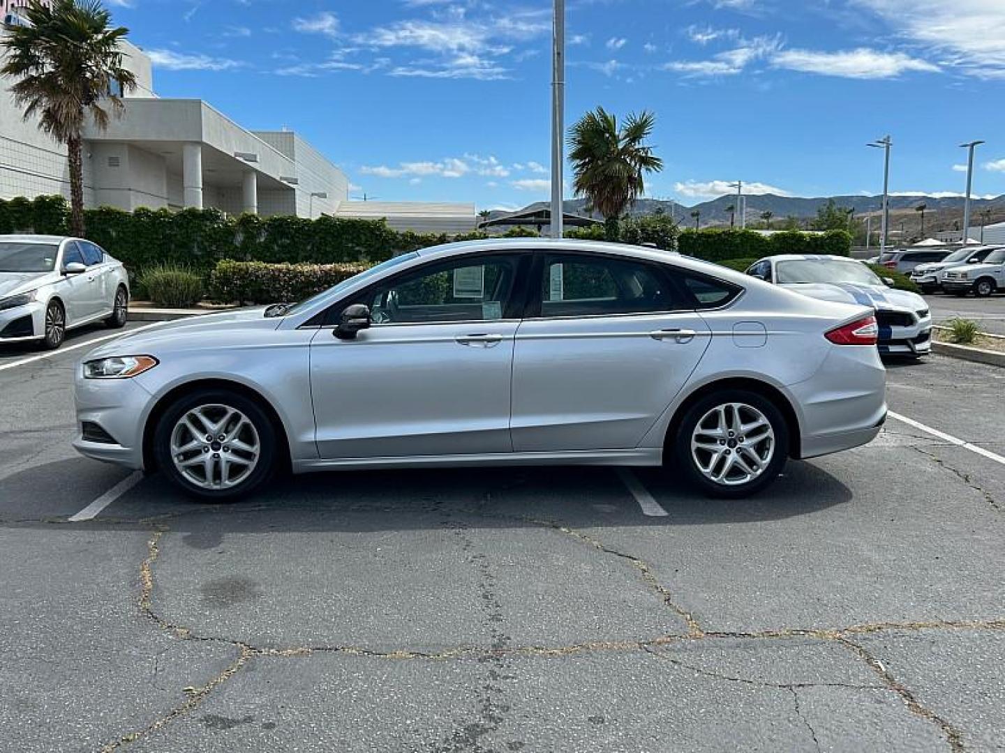 2016 SILVER Ford Fusion (3FA6P0H7XGR) with an 4-Cyl 2.5 Liter engine, Automatic transmission, located at 412 Auto Vista Drive, Palmdale, 93551, (661) 945-0620, 34.592636, -118.136681- Photo#35
