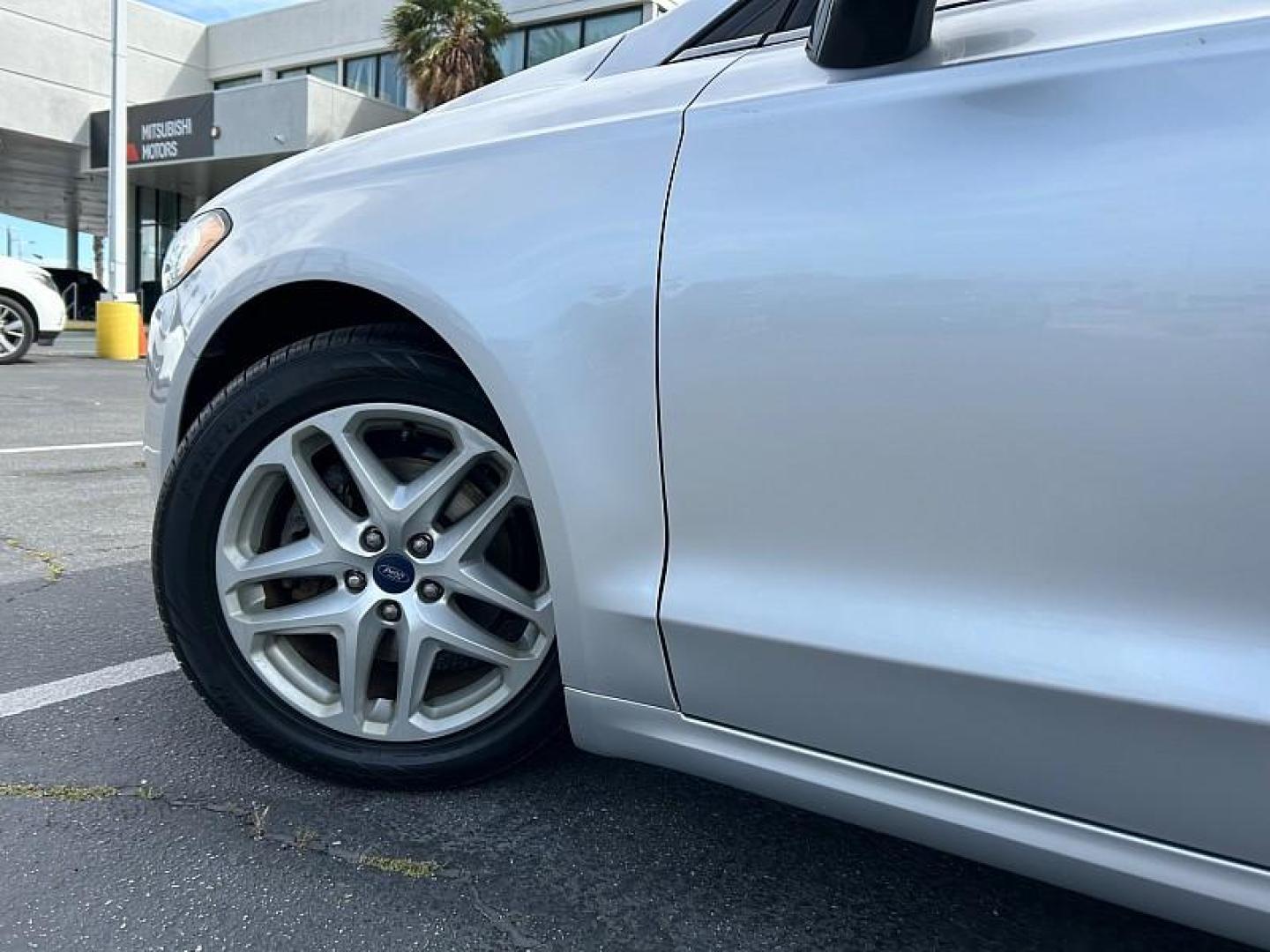 2016 SILVER Ford Fusion (3FA6P0H7XGR) with an 4-Cyl 2.5 Liter engine, Automatic transmission, located at 412 Auto Vista Drive, Palmdale, 93551, (661) 945-0620, 34.592636, -118.136681- Photo#37