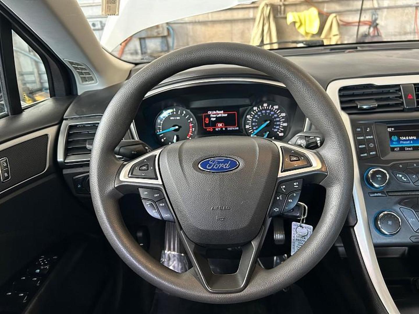 2016 SILVER Ford Fusion (3FA6P0H7XGR) with an 4-Cyl 2.5 Liter engine, Automatic transmission, located at 412 Auto Vista Drive, Palmdale, 93551, (661) 945-0620, 34.592636, -118.136681- Photo#53