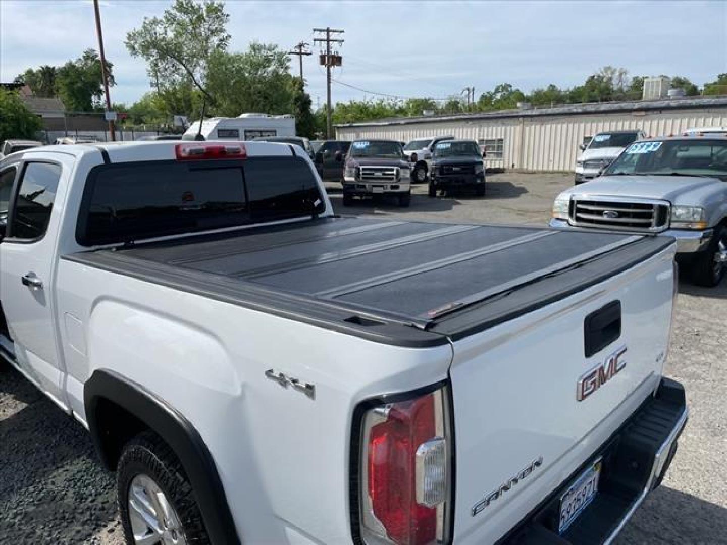 2016 Summit White GMC Canyon SLT (1GTP6DE17G1) with an 2.8L Duramax 2.8L Diesel Turbo I4 181hp 369ft. lbs. Common Rail Direct Injection engine, 6-Speed Shiftable Automatic transmission, located at 800 Riverside Ave, Roseville, CA, 95678, 916-773-4549 & Toll Free: 866-719-4393, 38.732265, -121.291039 - DURAMAX DIESEL CREW CAB 4X4 SLT - Photo#12