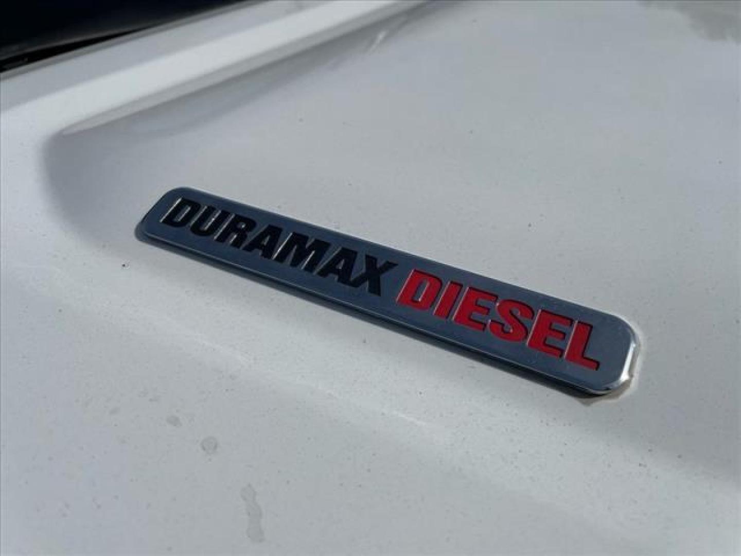 2016 Summit White GMC Canyon SLT (1GTP6DE17G1) with an 2.8L Duramax 2.8L Diesel Turbo I4 181hp 369ft. lbs. Common Rail Direct Injection engine, 6-Speed Shiftable Automatic transmission, located at 800 Riverside Ave, Roseville, CA, 95678, 916-773-4549 & Toll Free: 866-719-4393, 38.732265, -121.291039 - DURAMAX DIESEL CREW CAB 4X4 SLT - Photo#16