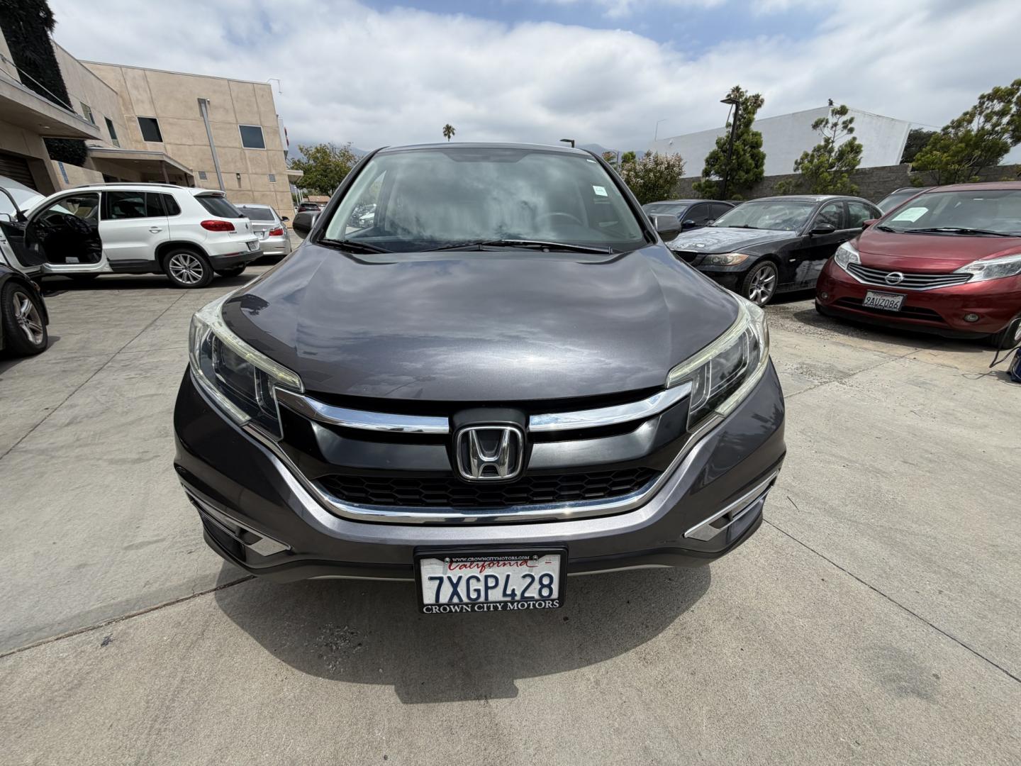 2016 Urban Titanium Metallic: /Gray Honda CR-V EX 2WD (3CZRM3H50GG) with an 2.4L L4 DOHC 16V engine, CVT transmission, located at 30 S. Berkeley Avenue, Pasadena, CA, 91107, (626) 248-7567, 34.145447, -118.109398 - ? 2016 Honda CR-V EX – Reliable, Fuel Efficient SUV – Easy Financing Available at Crown City Motors Looking for a dependable SUV in Pasadena with low maintenance costs, great fuel economy, and flexible financing options? This 2016 Honda CR-V EX (VIN: 3CZRM3H50GG721884) is one of the most trus - Photo#7