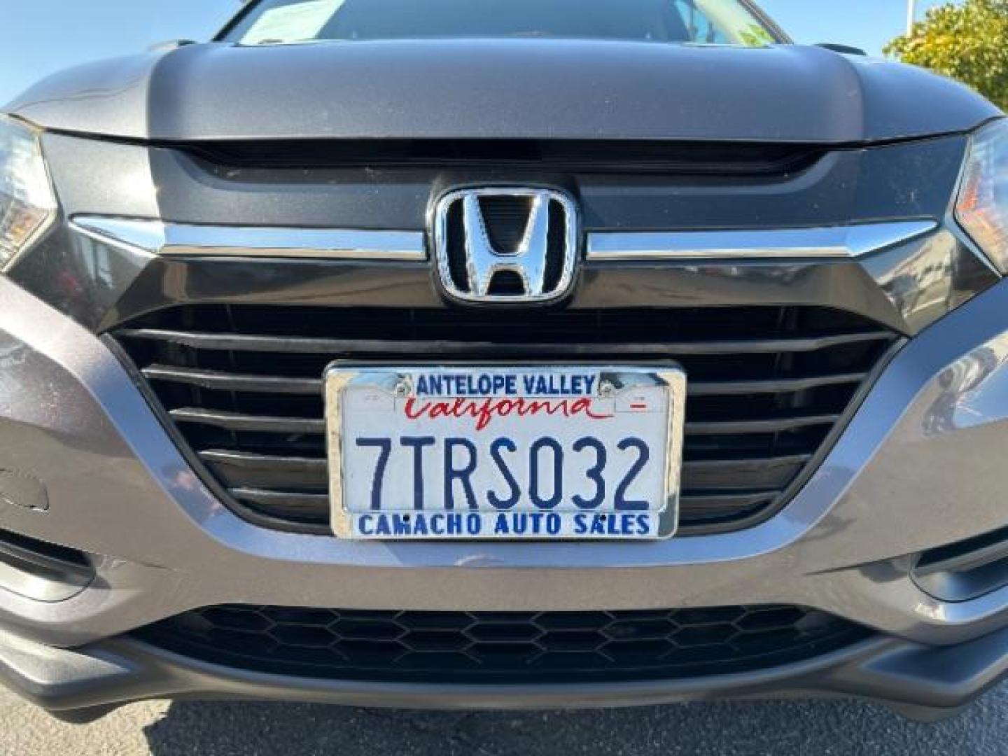2016 GRAY Honda HR-V (3CZRU5H35GM) with an 4-Cyl i-VTEC 1.8 Liter engine, Auto CVT w/Sport Mode transmission, located at 412 Auto Vista Drive, Palmdale, 93551, (661) 945-0620, 34.592636, -118.136681 - Photo#9